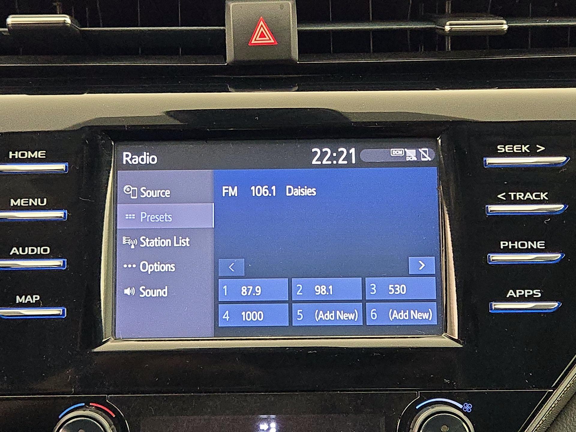 Thumbnail: 2019 Toyota Camry - 15