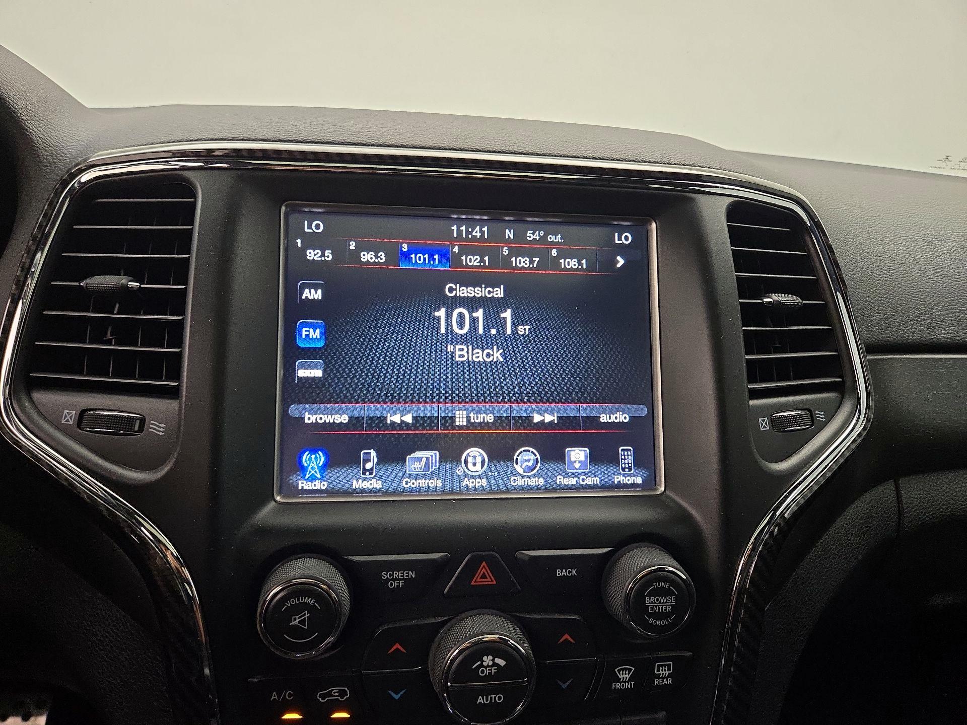 Thumbnail: 2017 Jeep Grand Cherokee - 15