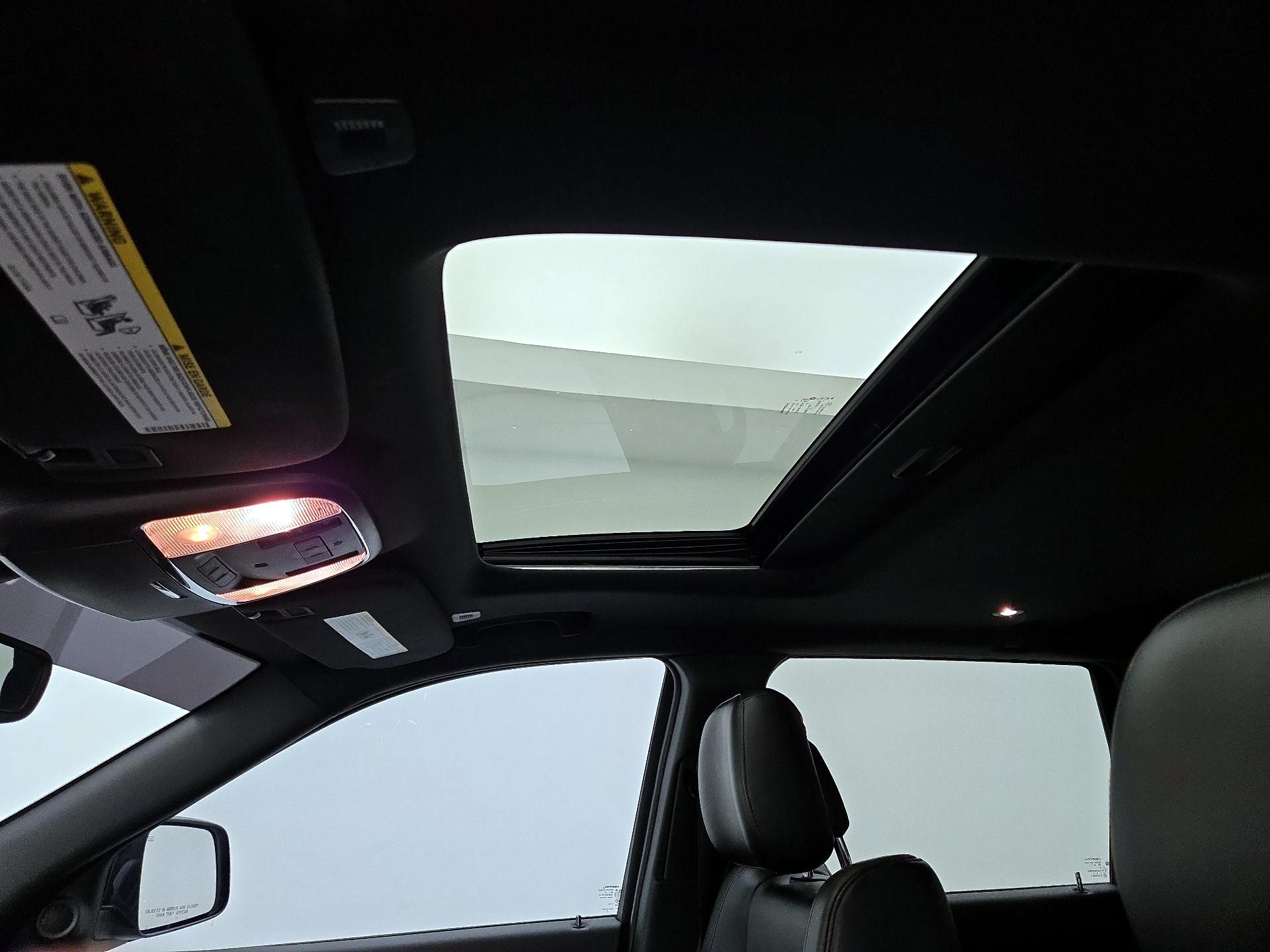 Thumbnail: 2017 Jeep Grand Cherokee - 19