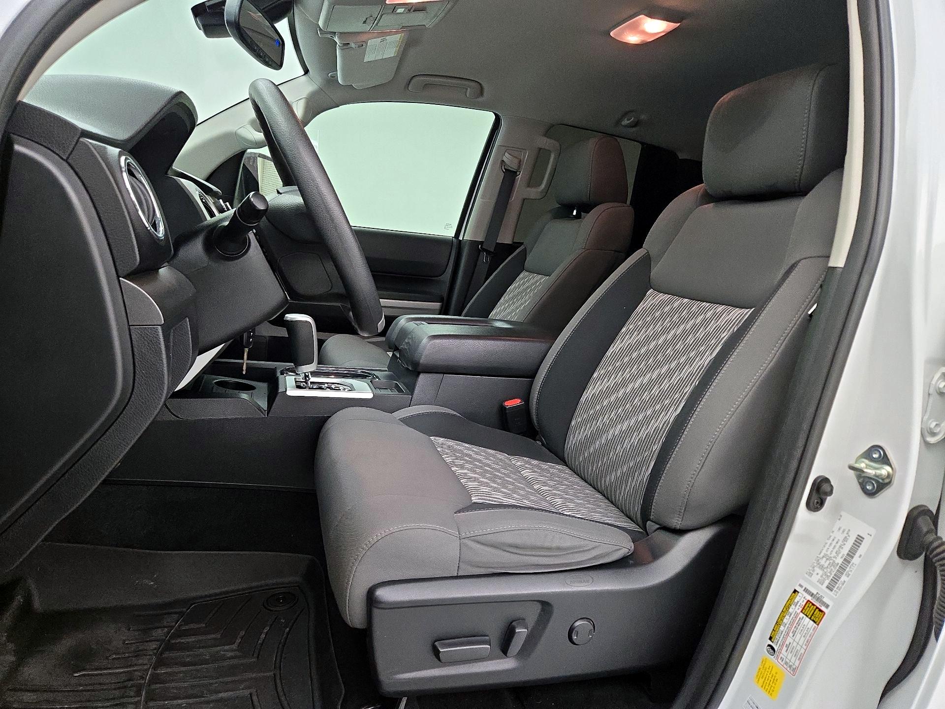 Thumbnail: 2020 Toyota Tundra - 11