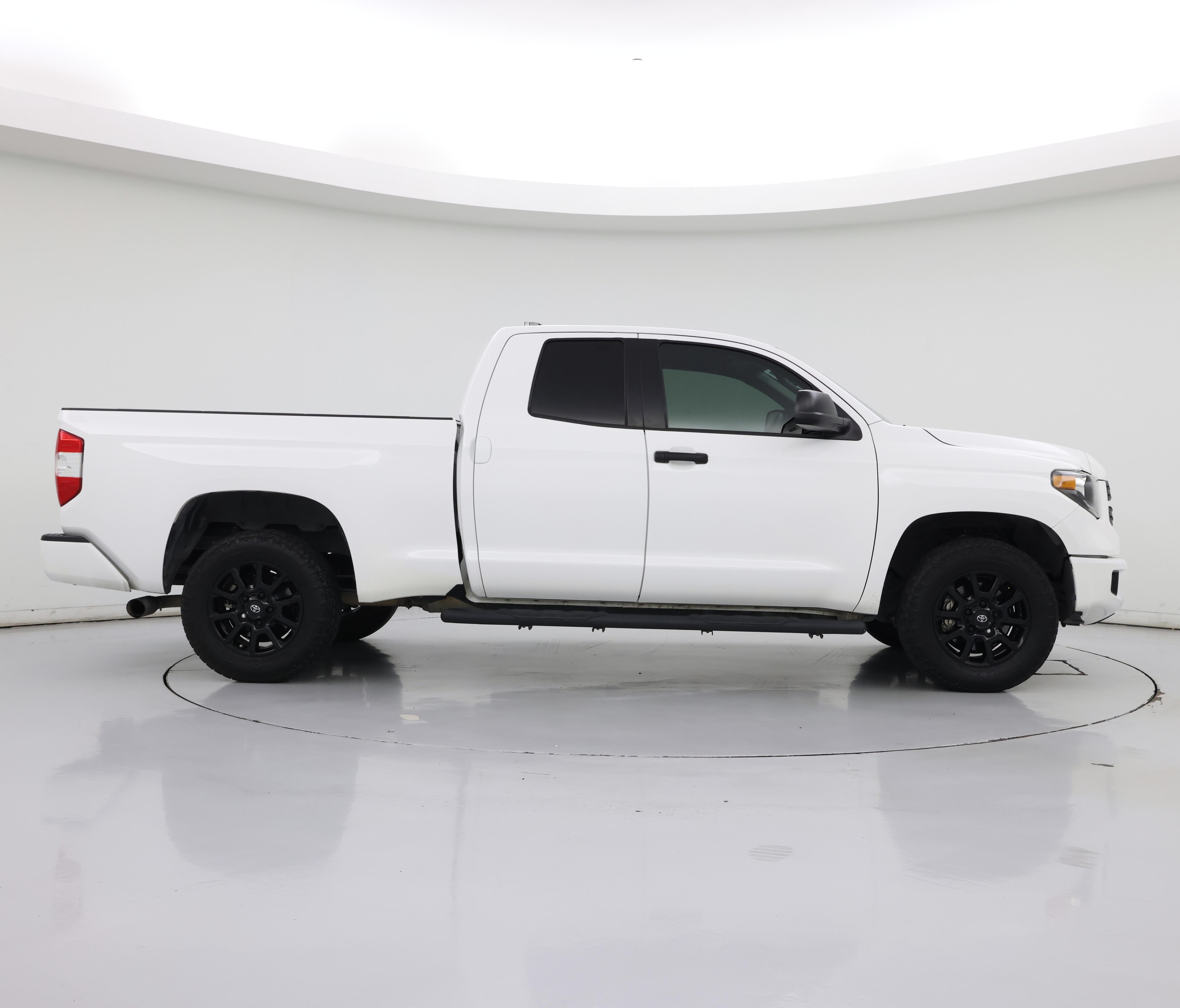 Thumbnail: 2020 Toyota Tundra - 7