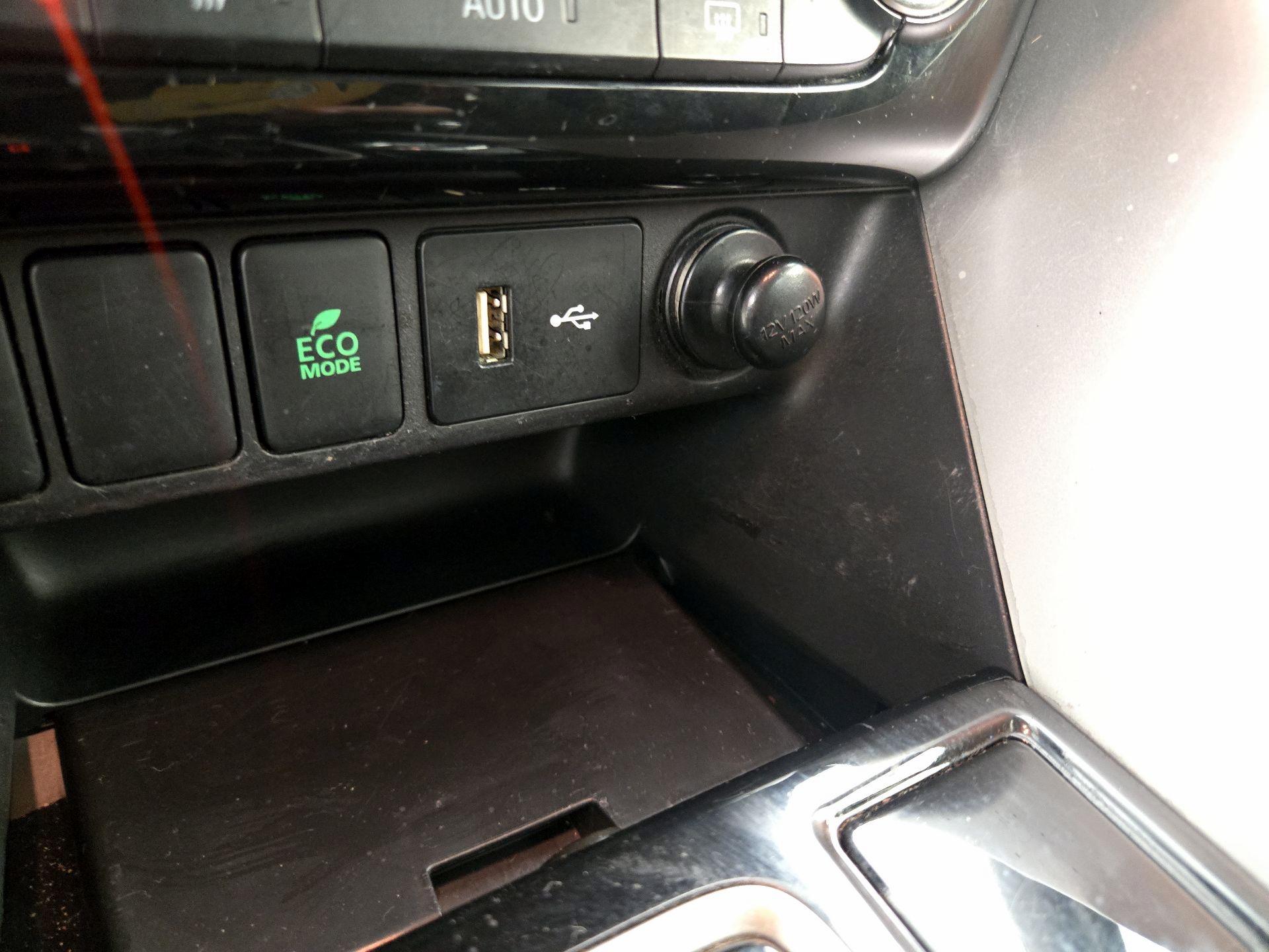 Thumbnail: 2020 Mitsubishi Eclipse Cross - 18