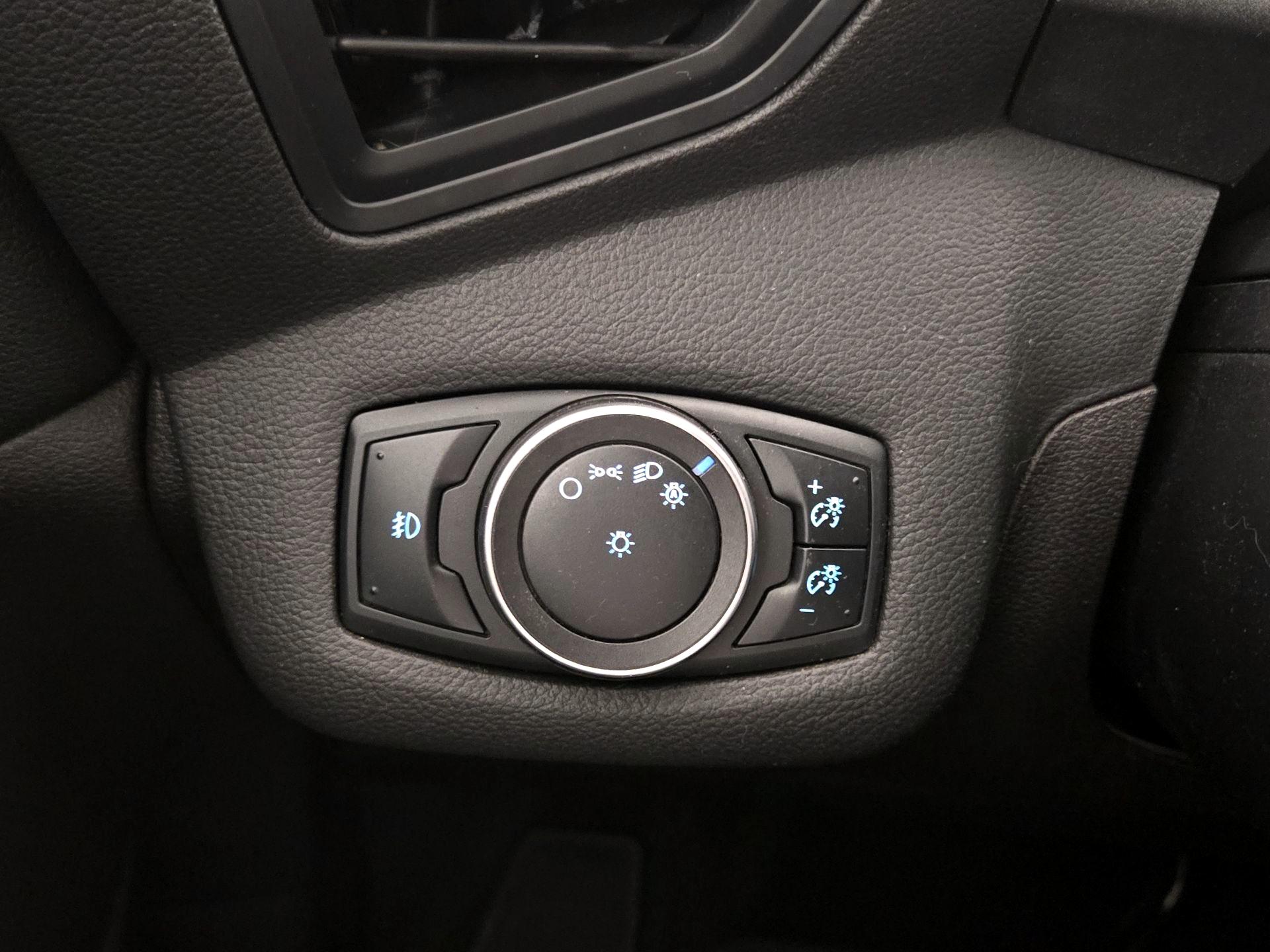 Thumbnail: 2016 Ford Escape - 13