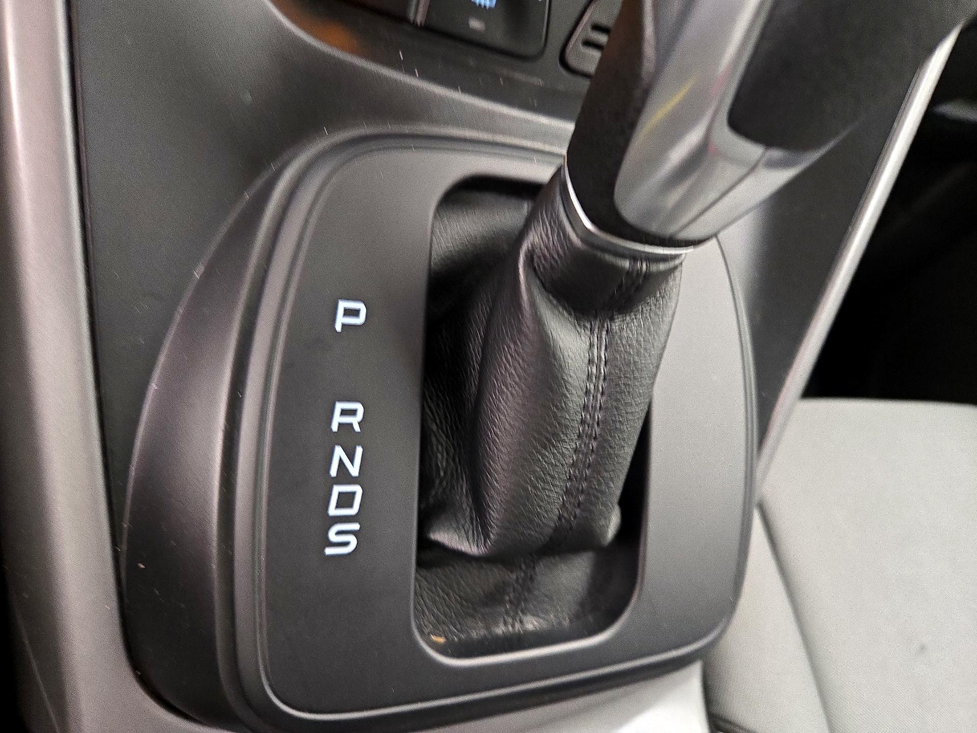 Thumbnail: 2016 Ford Escape - 17