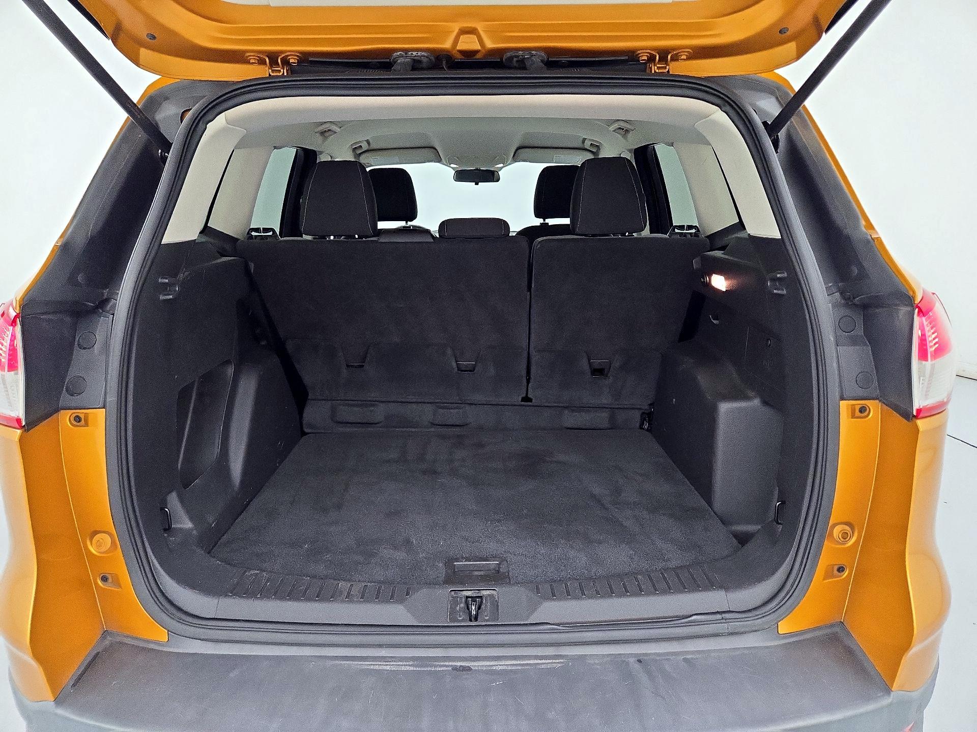 Thumbnail: 2016 Ford Escape - 20