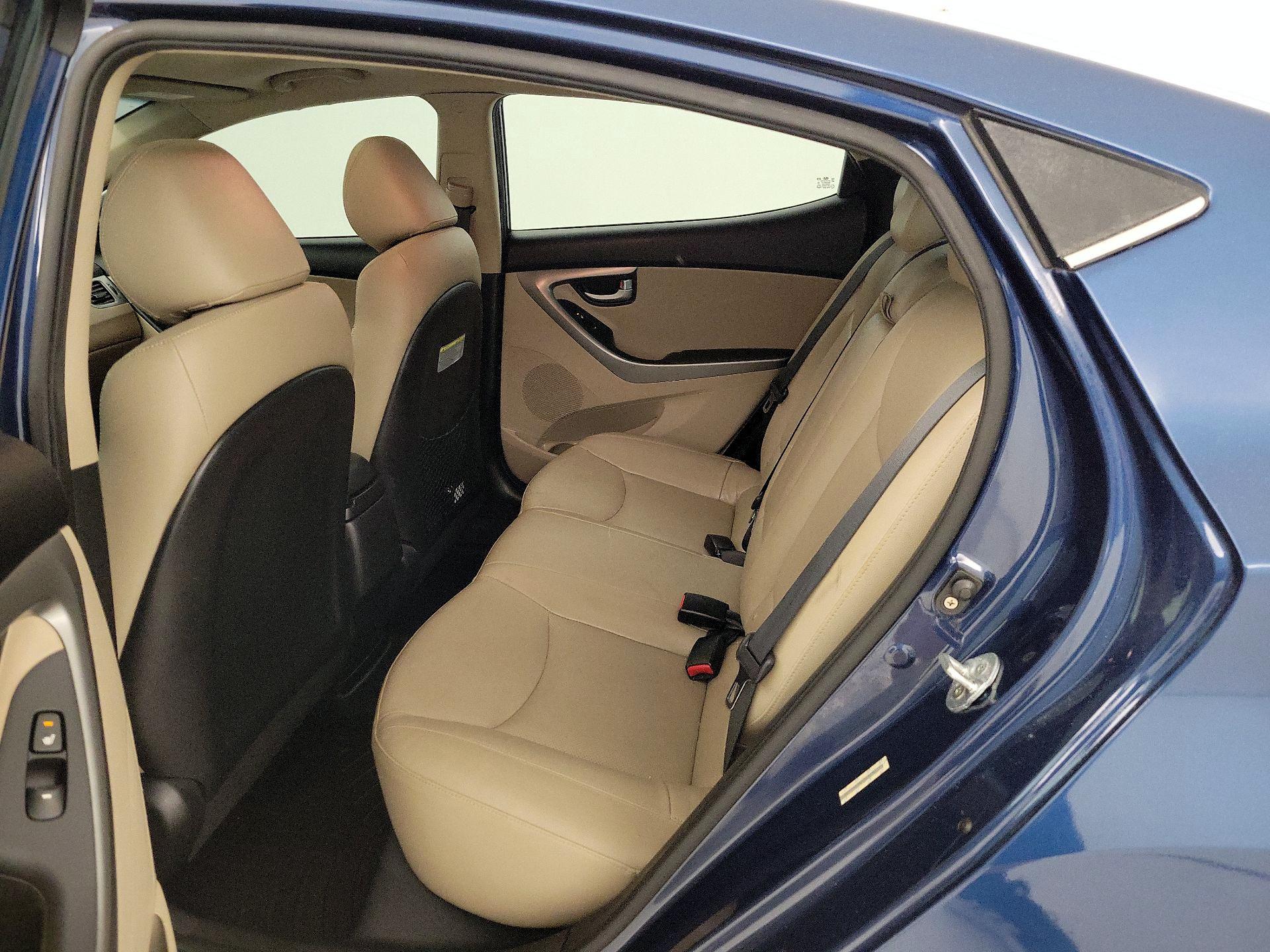 Thumbnail: 2015 Hyundai Elantra - 18