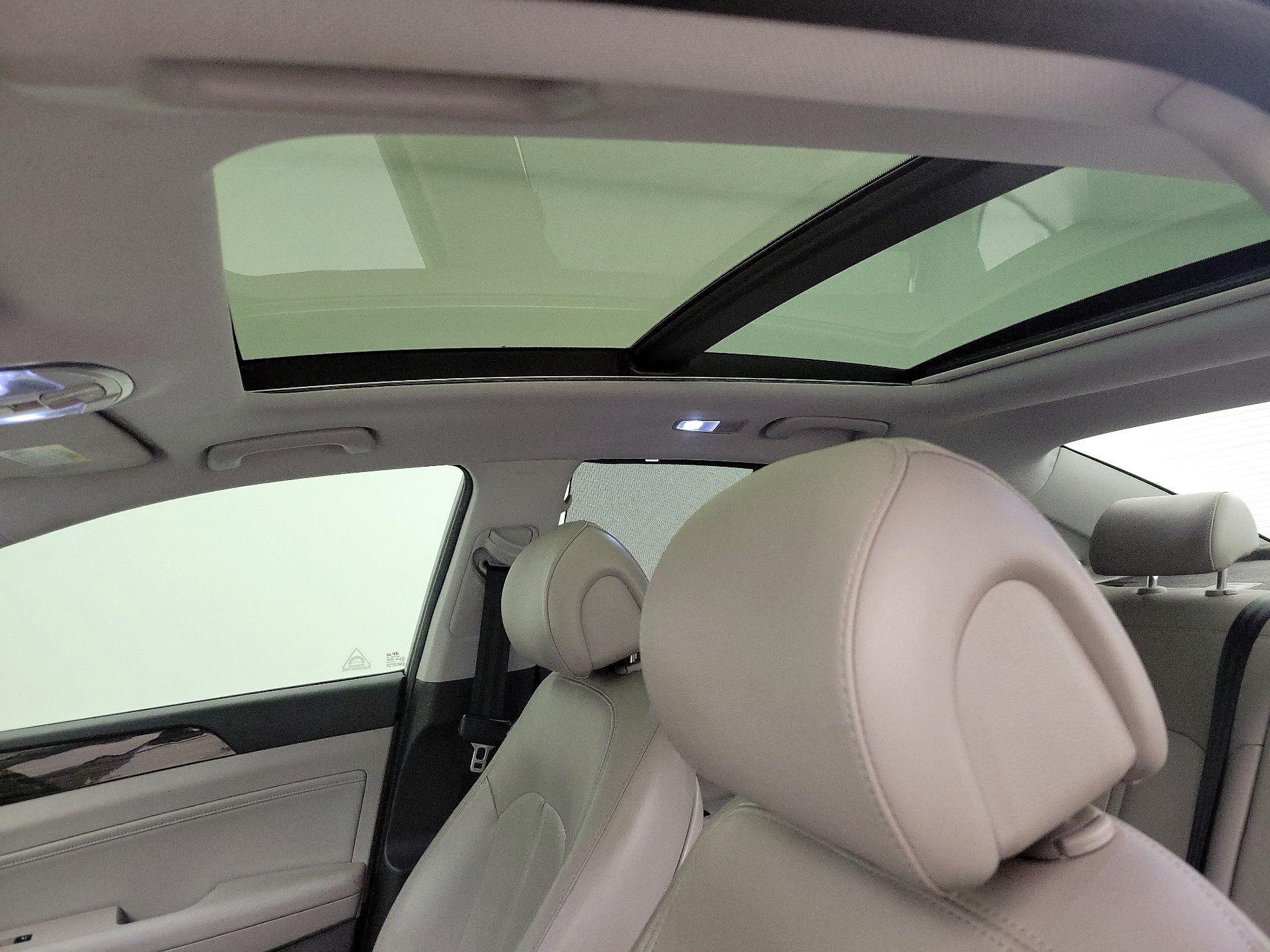 Thumbnail: 2017 Hyundai Sonata - 19