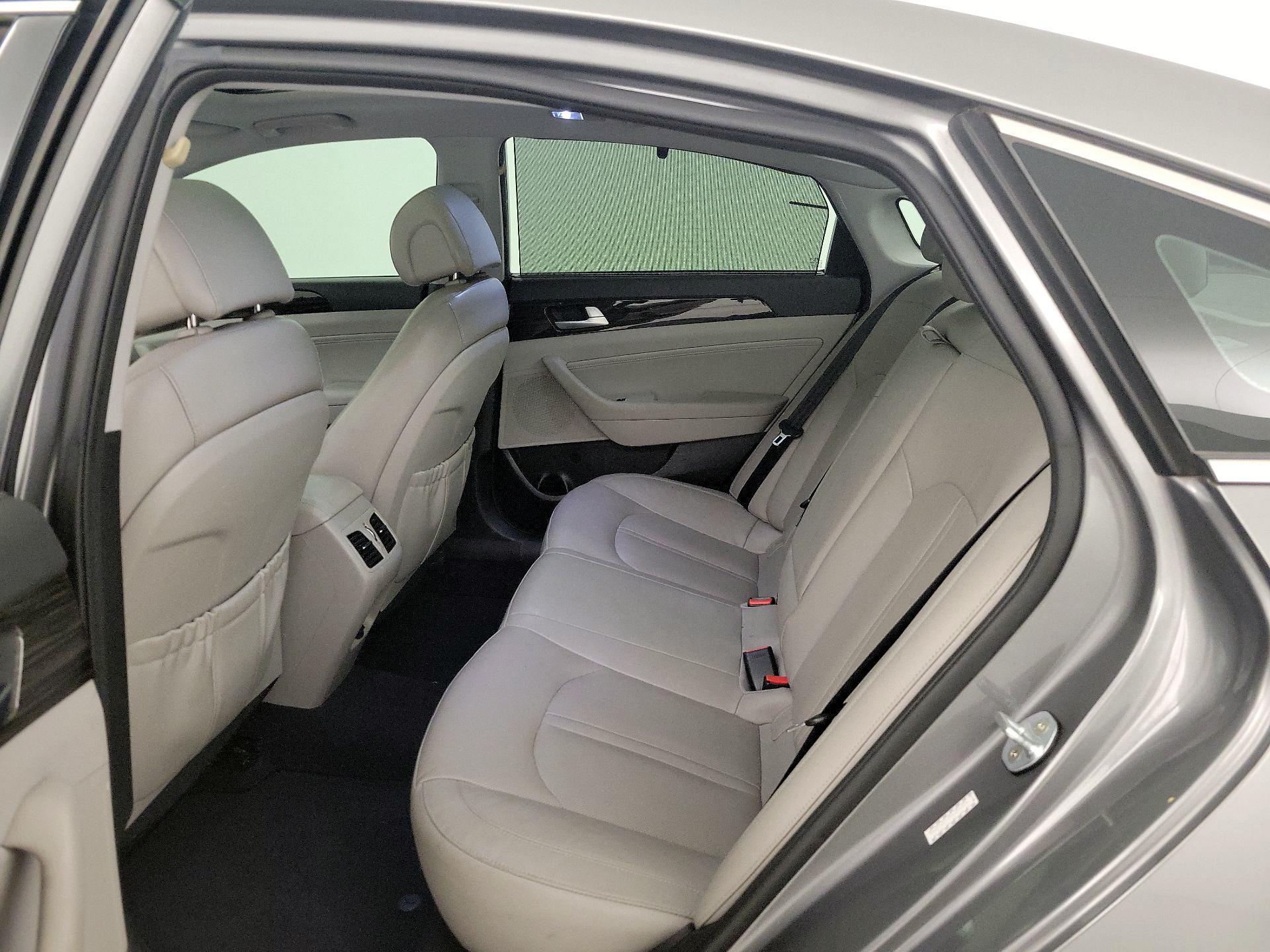 Thumbnail: 2017 Hyundai Sonata - 20