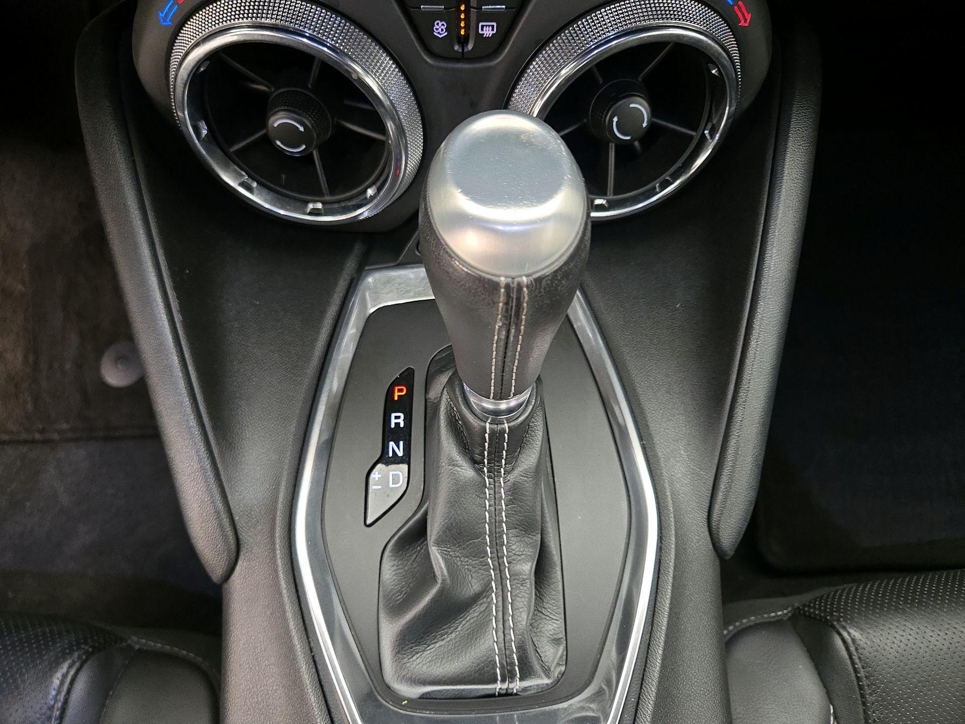 Thumbnail: 2019 Chevrolet Camaro - 16