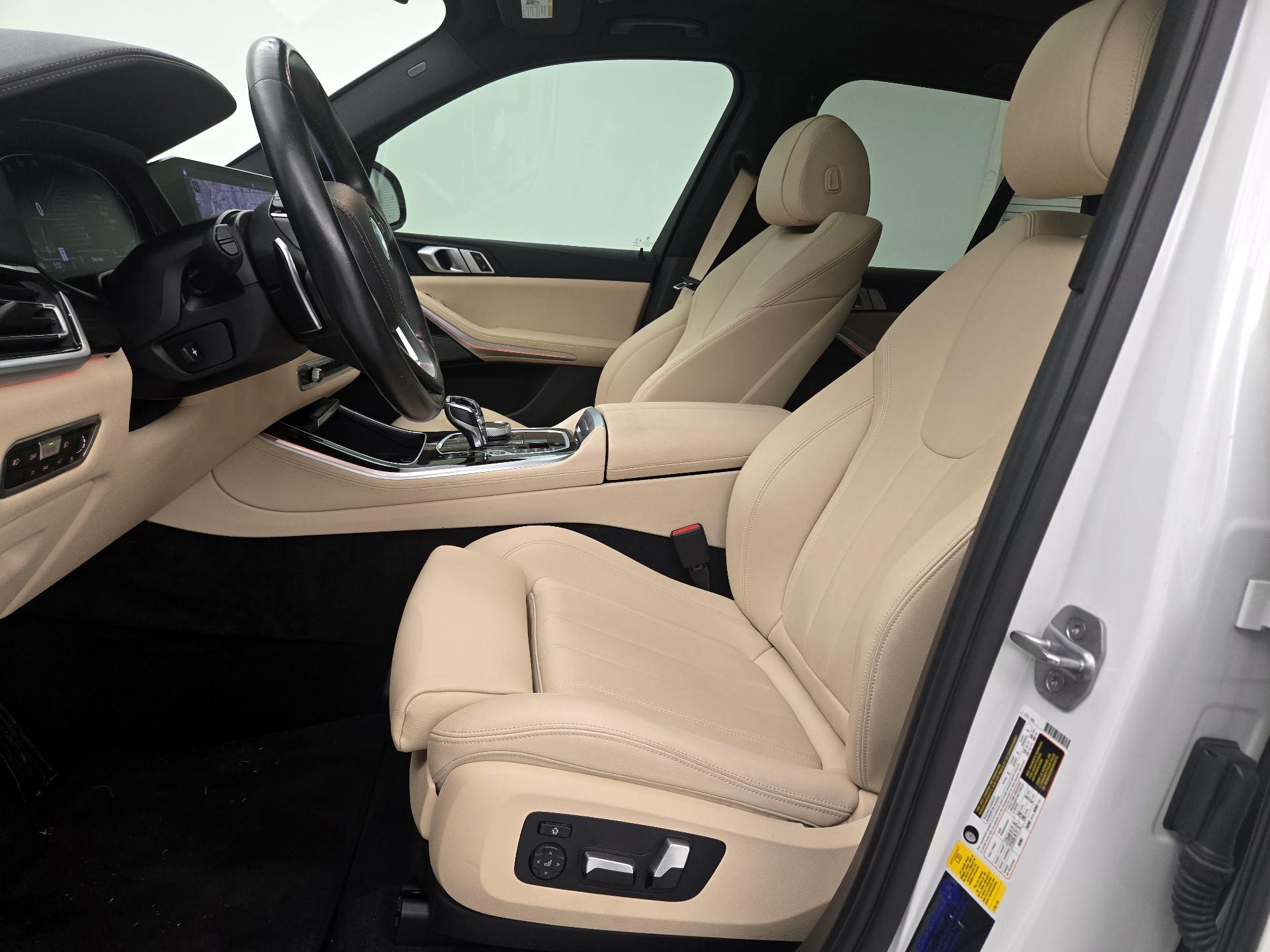 Thumbnail: 2020 BMW X5 - 11