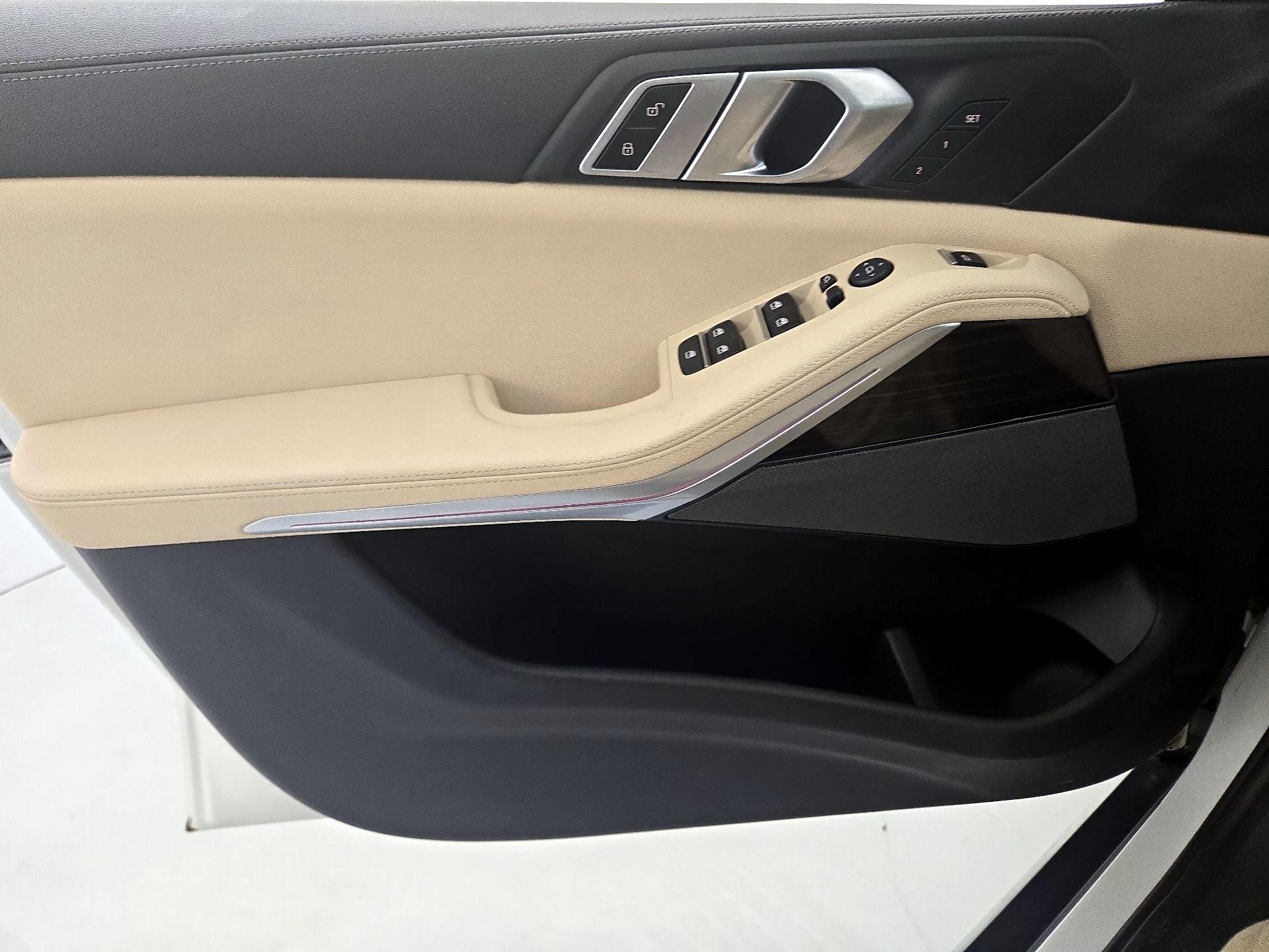 Thumbnail: 2020 BMW X5 - 12