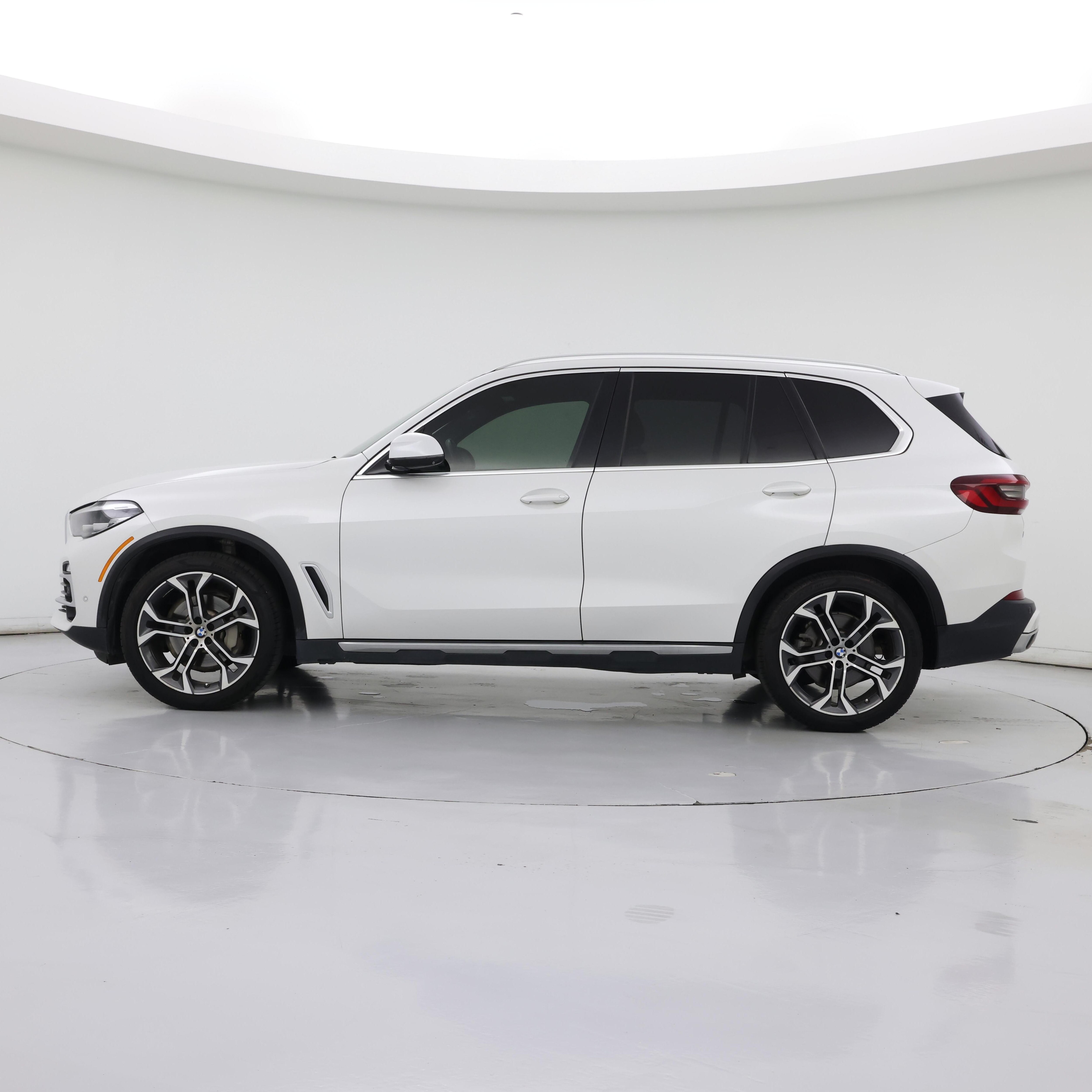 Thumbnail: 2020 BMW X5 - 3