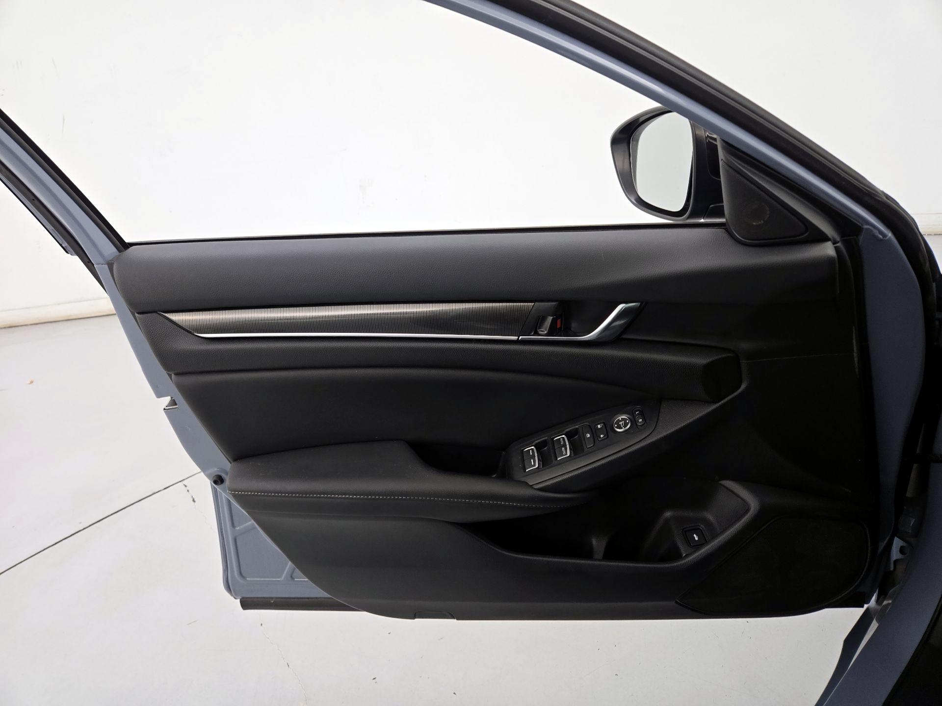 Thumbnail: 2022 Honda Accord - 12