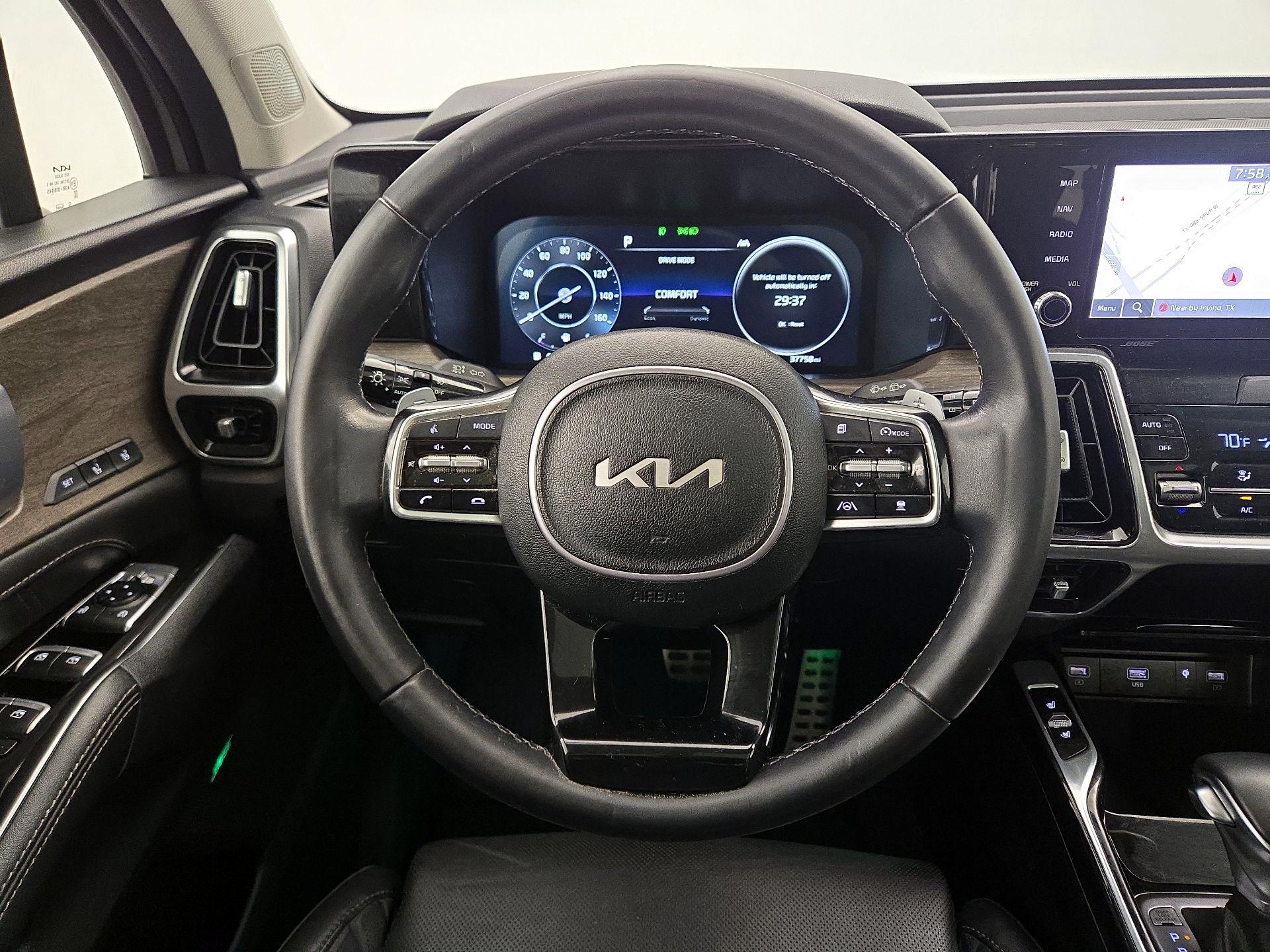 Thumbnail: 2023 Kia Sorento - 10