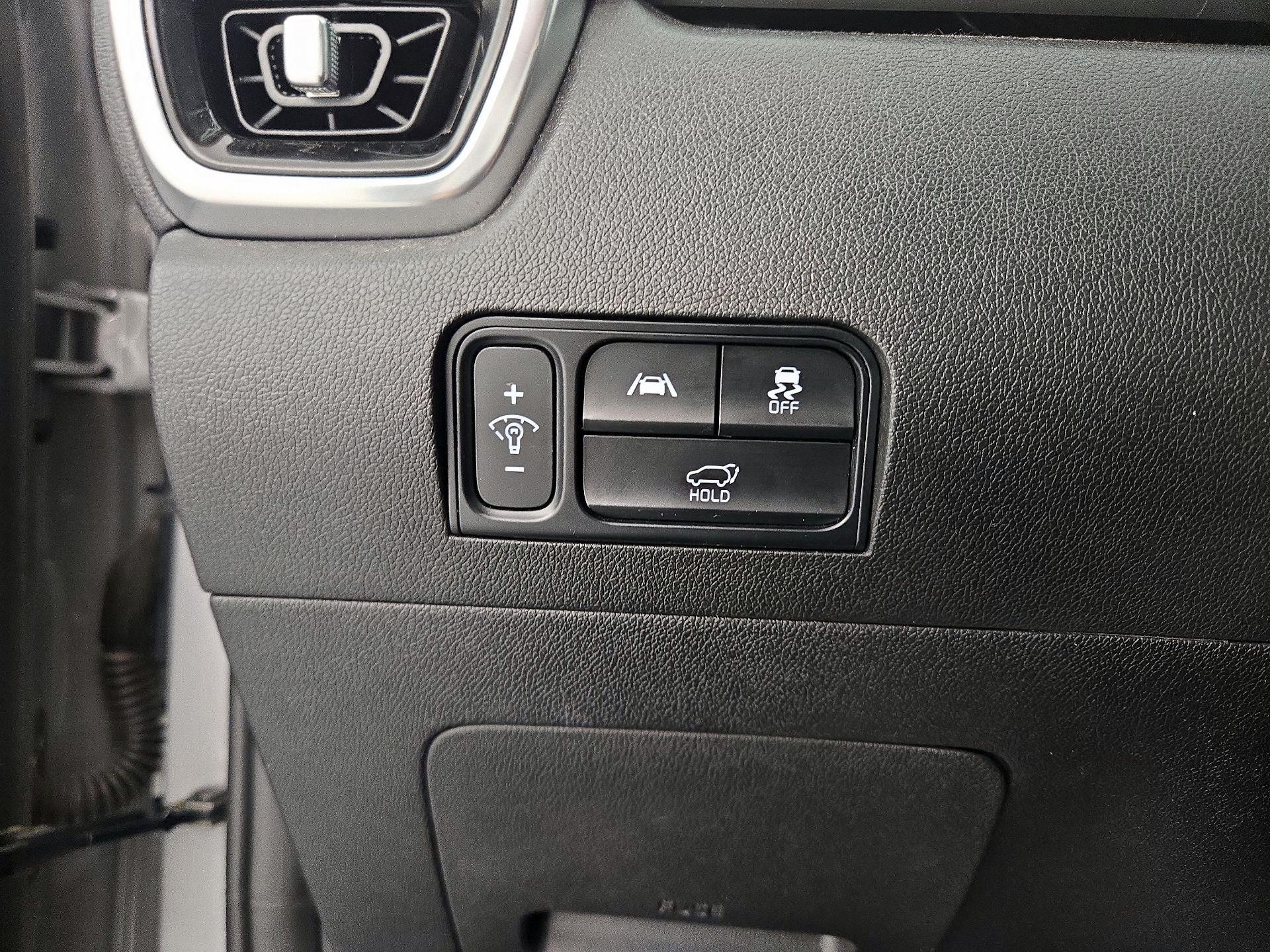 Thumbnail: 2023 Kia Sorento - 13