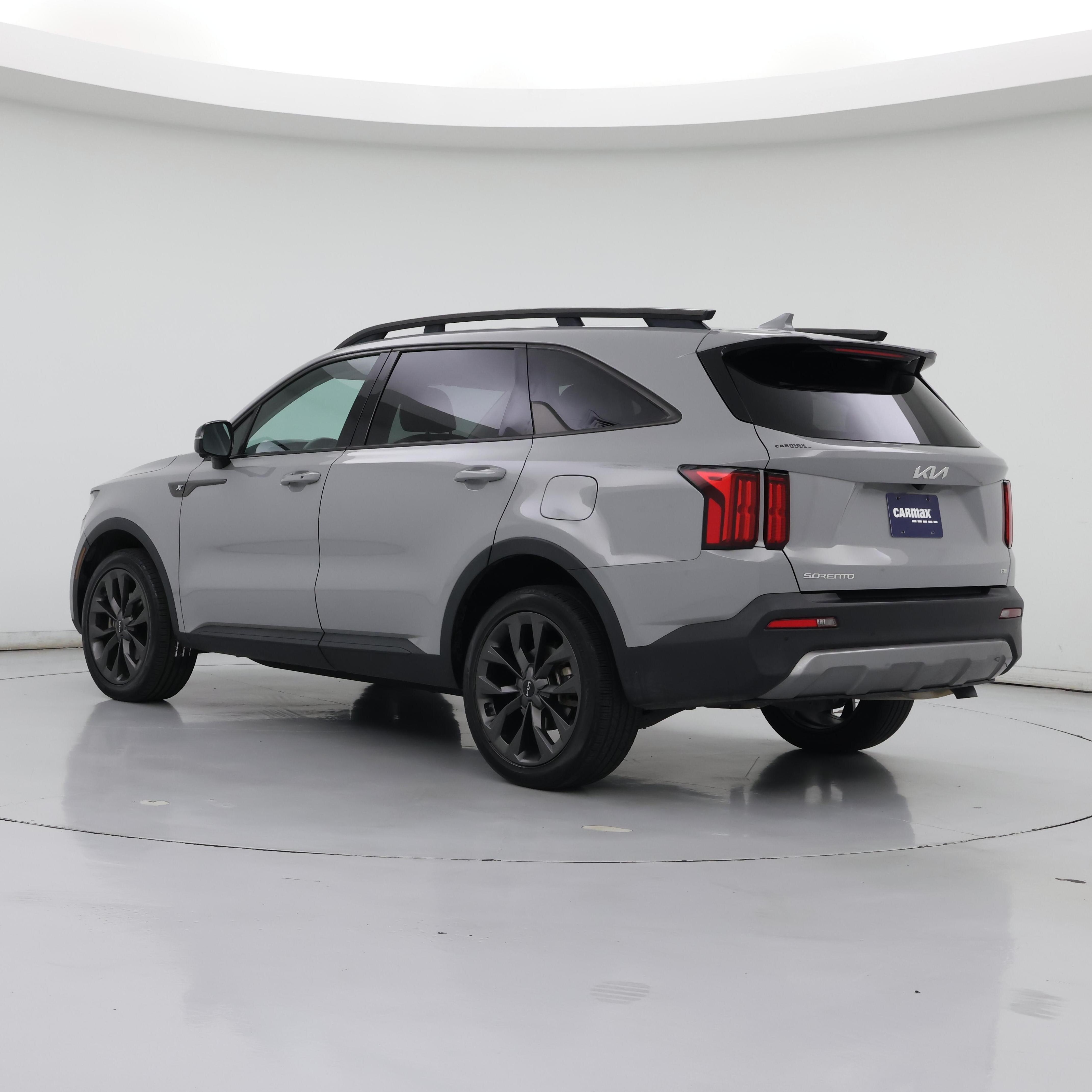 Thumbnail: 2023 Kia Sorento - 2