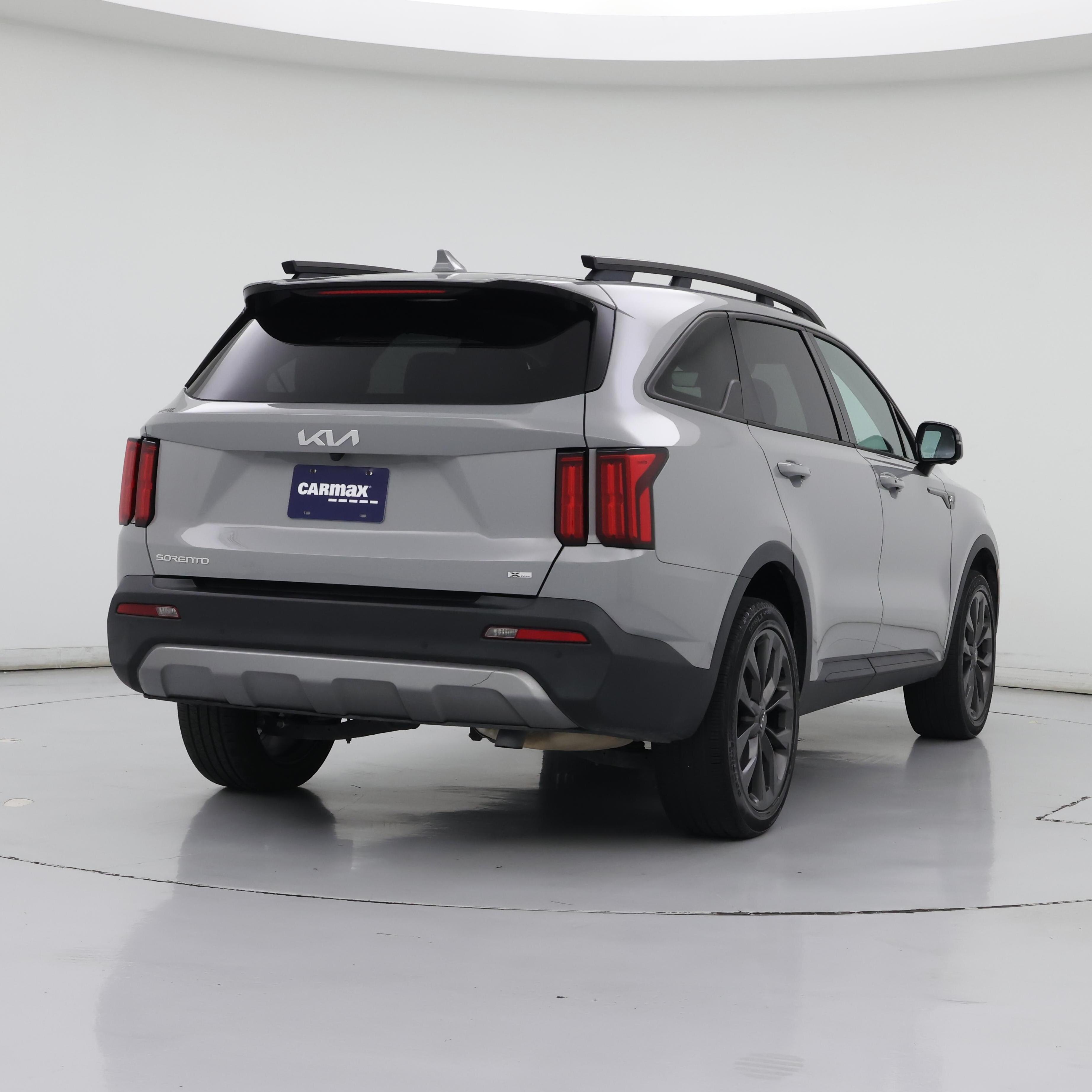 Thumbnail: 2023 Kia Sorento - 8