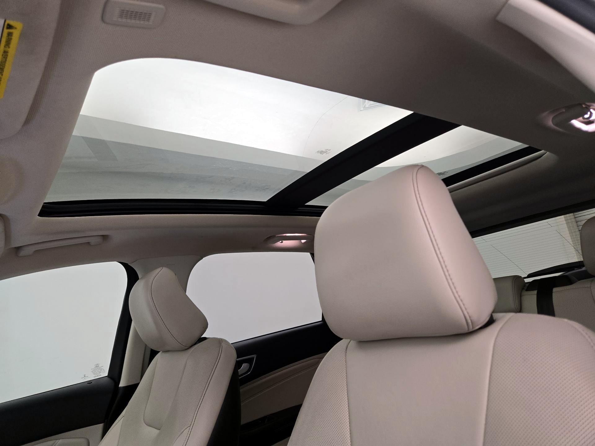 Thumbnail: 2020 Ford Edge - 20