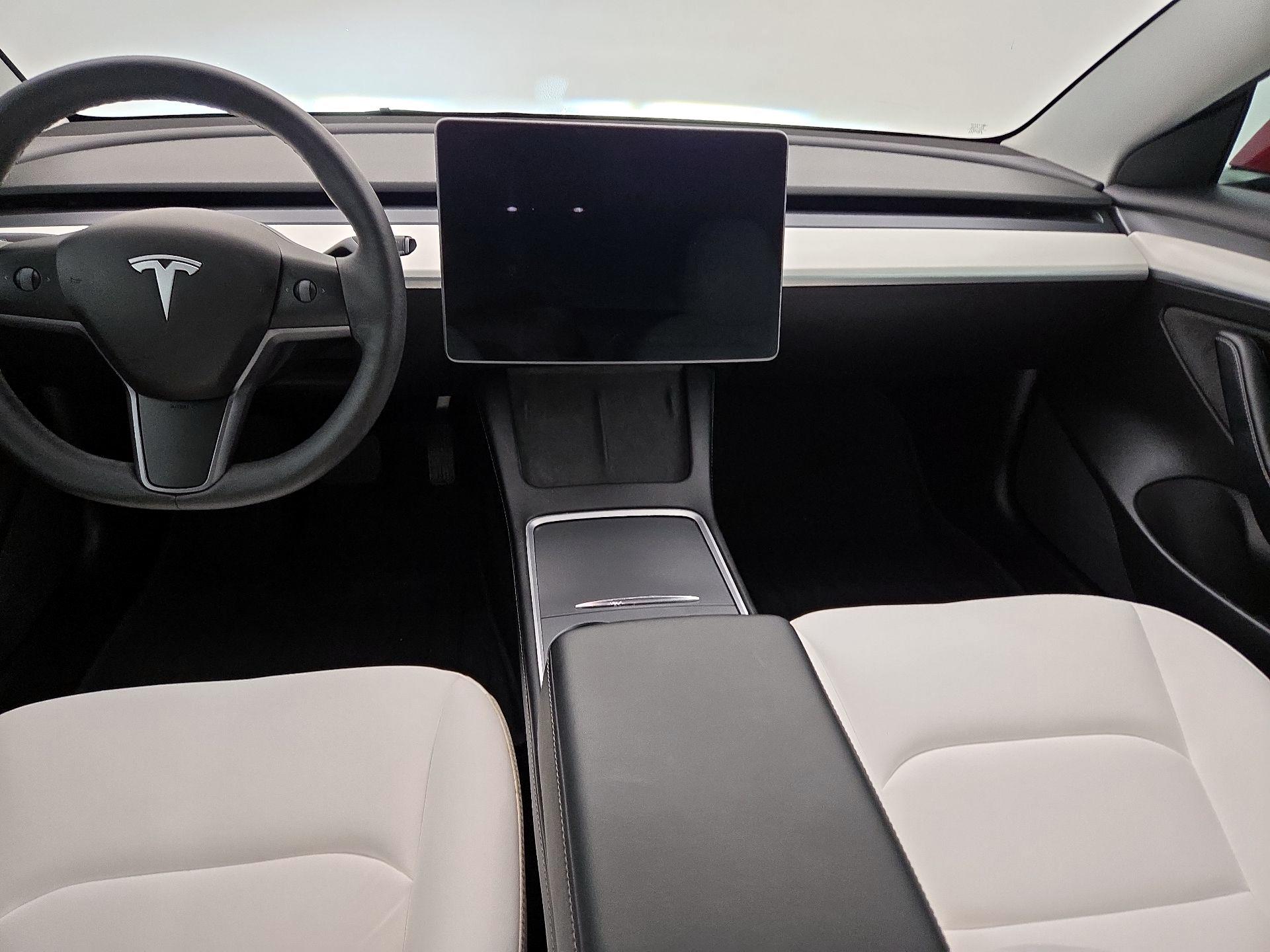 Thumbnail: 2022 Tesla Model 3 - 9