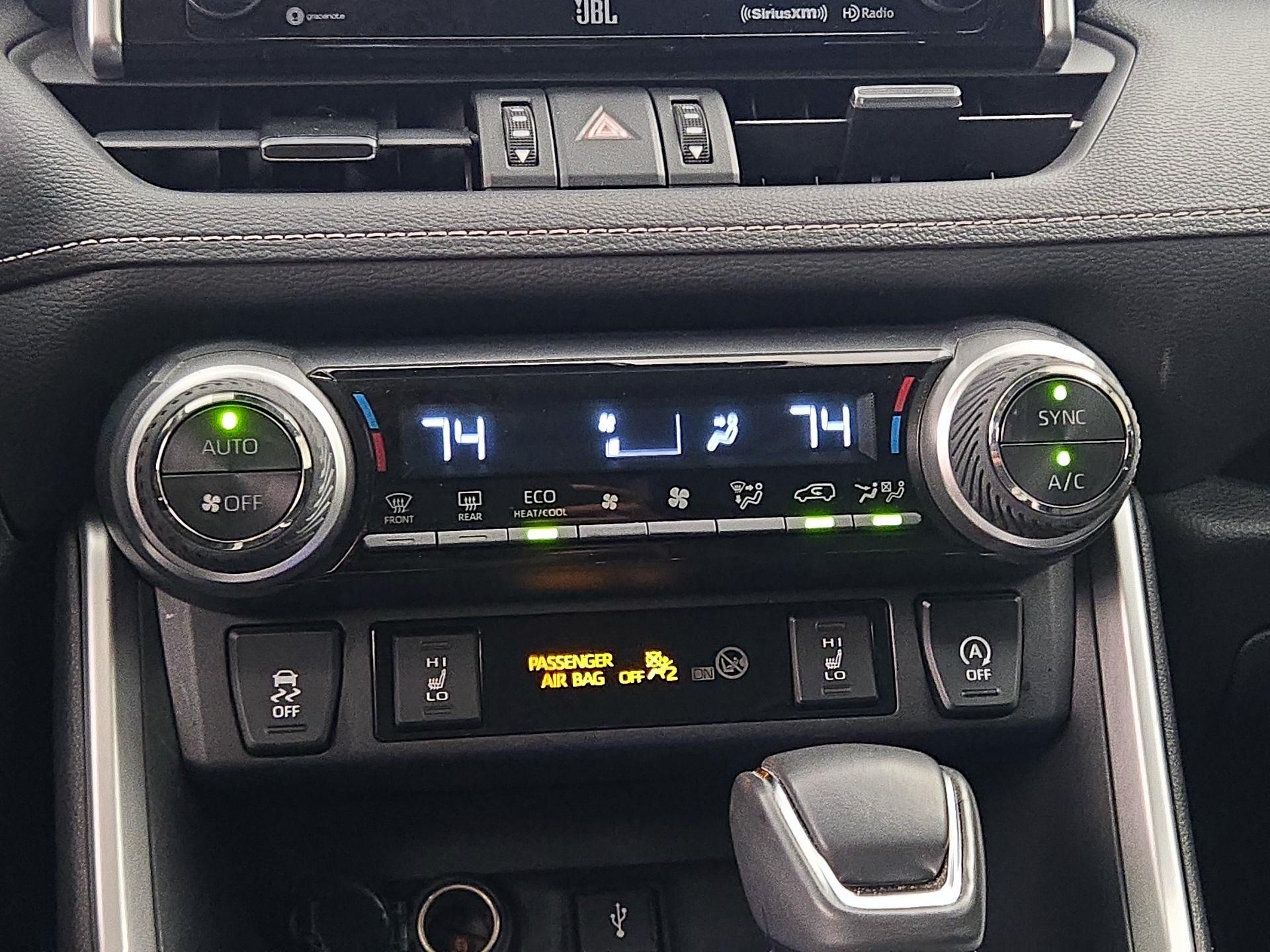 Thumbnail: 2021 Toyota RAV4 - 16