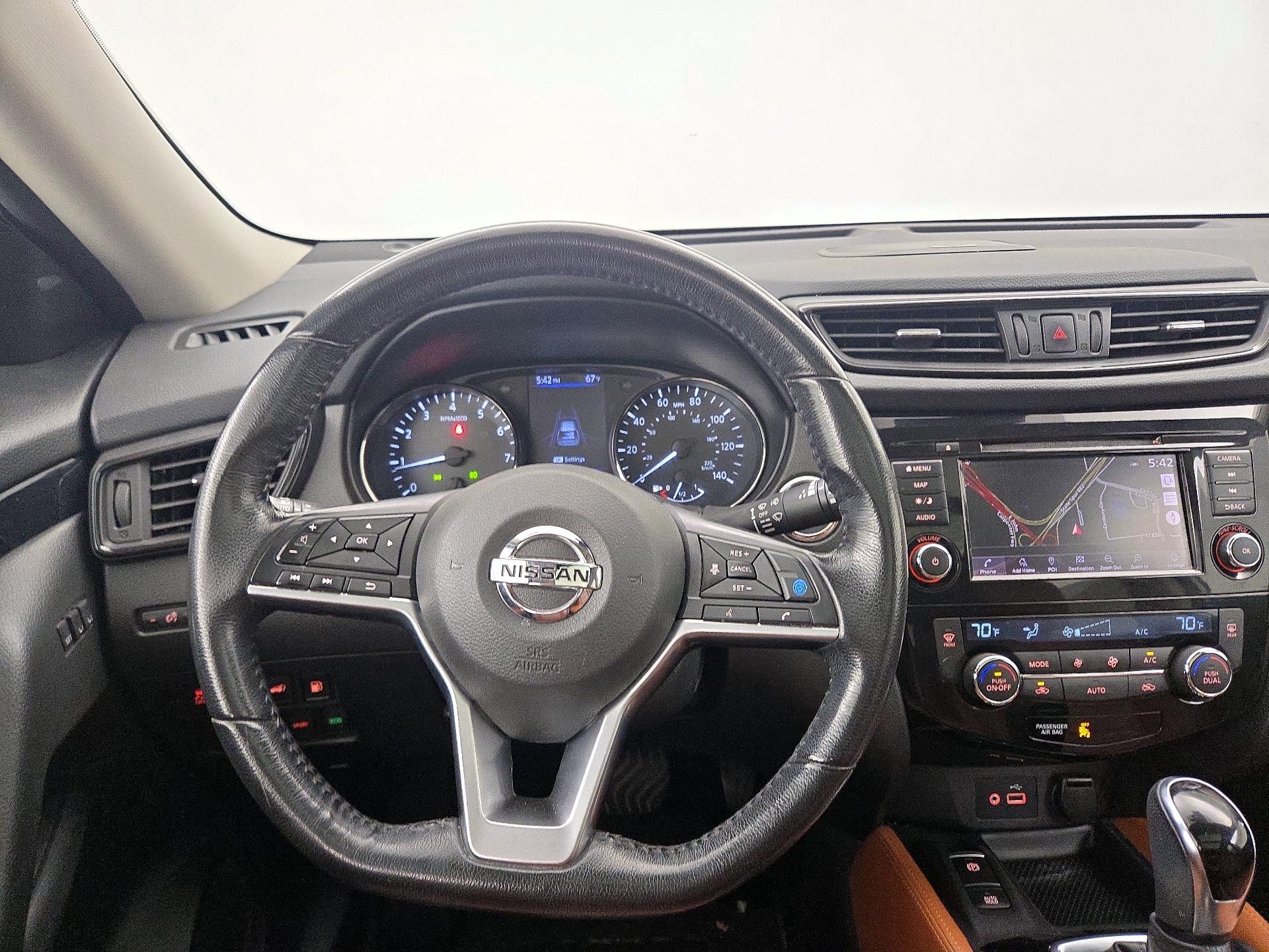 Thumbnail: 2018 Nissan Rogue - 10