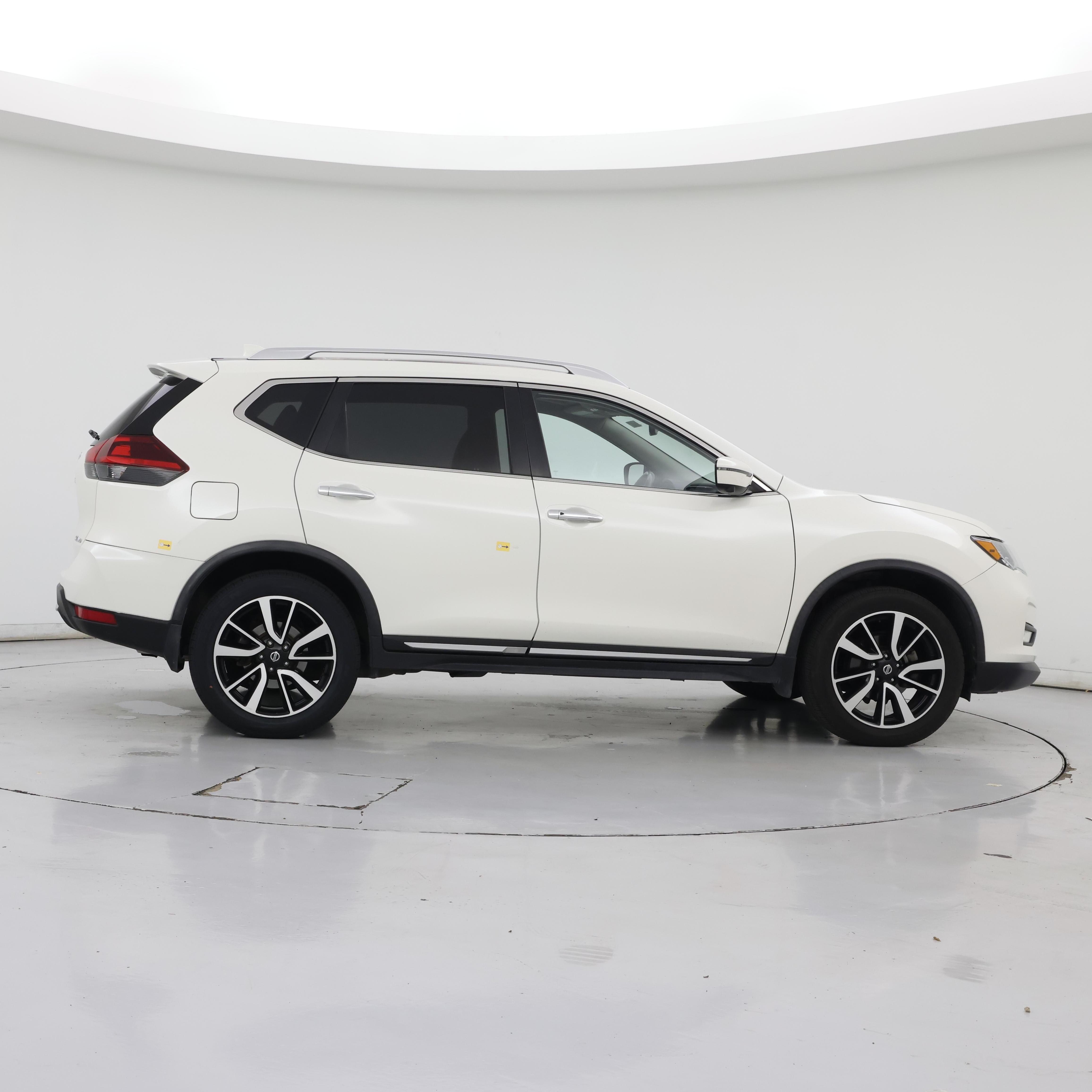 Thumbnail: 2018 Nissan Rogue - 7