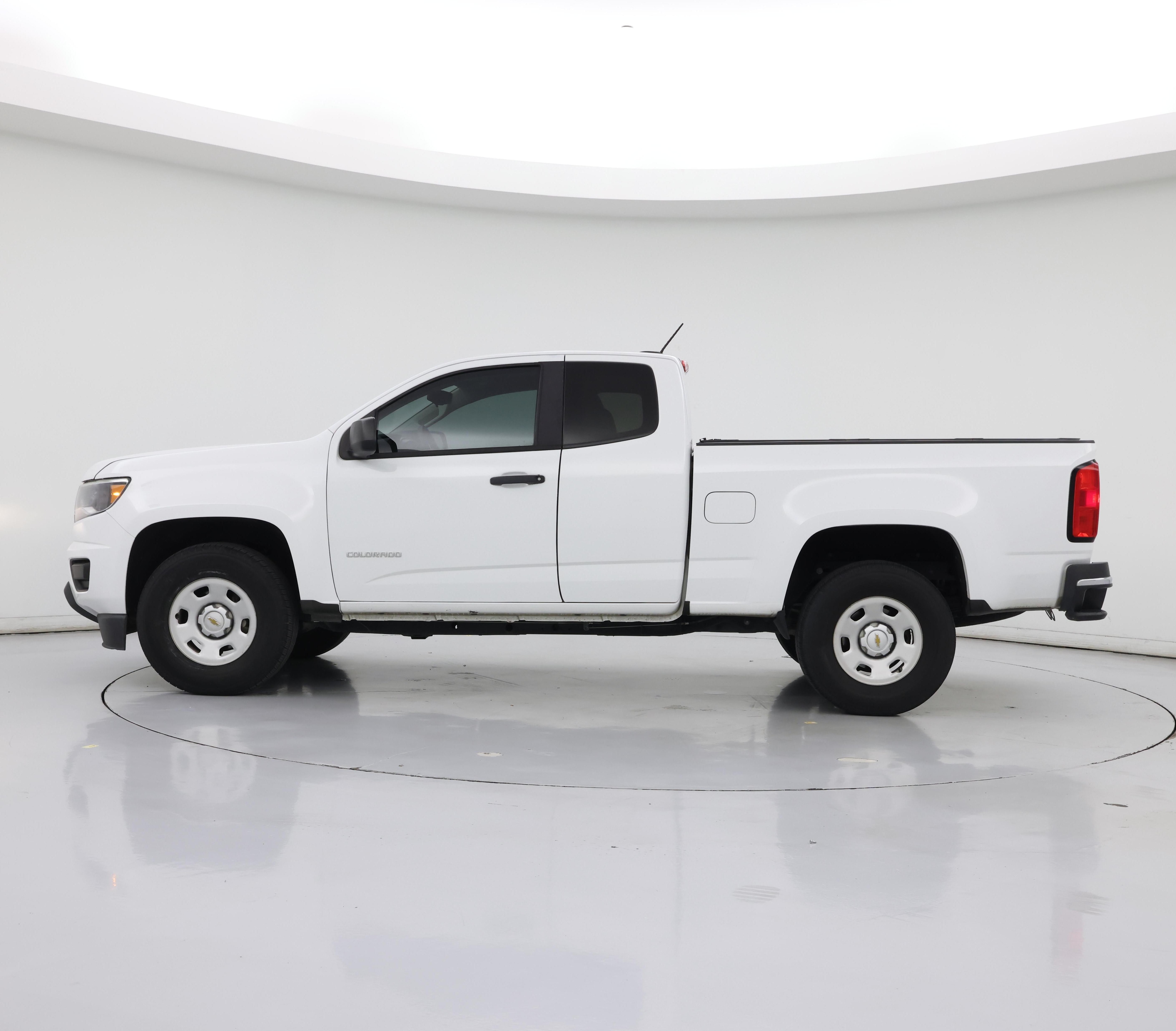 Thumbnail: 2020 Chevrolet Colorado - 3