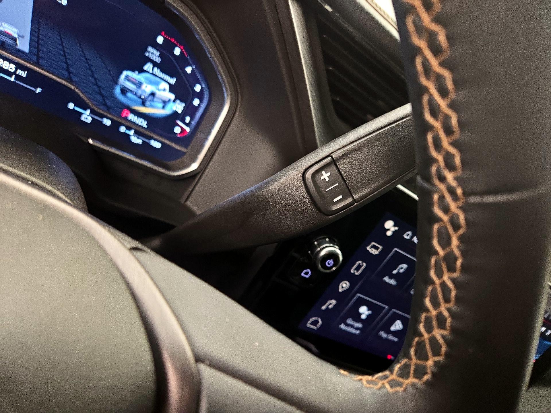 Thumbnail: 2024 GMC Sierra 2500 - 18