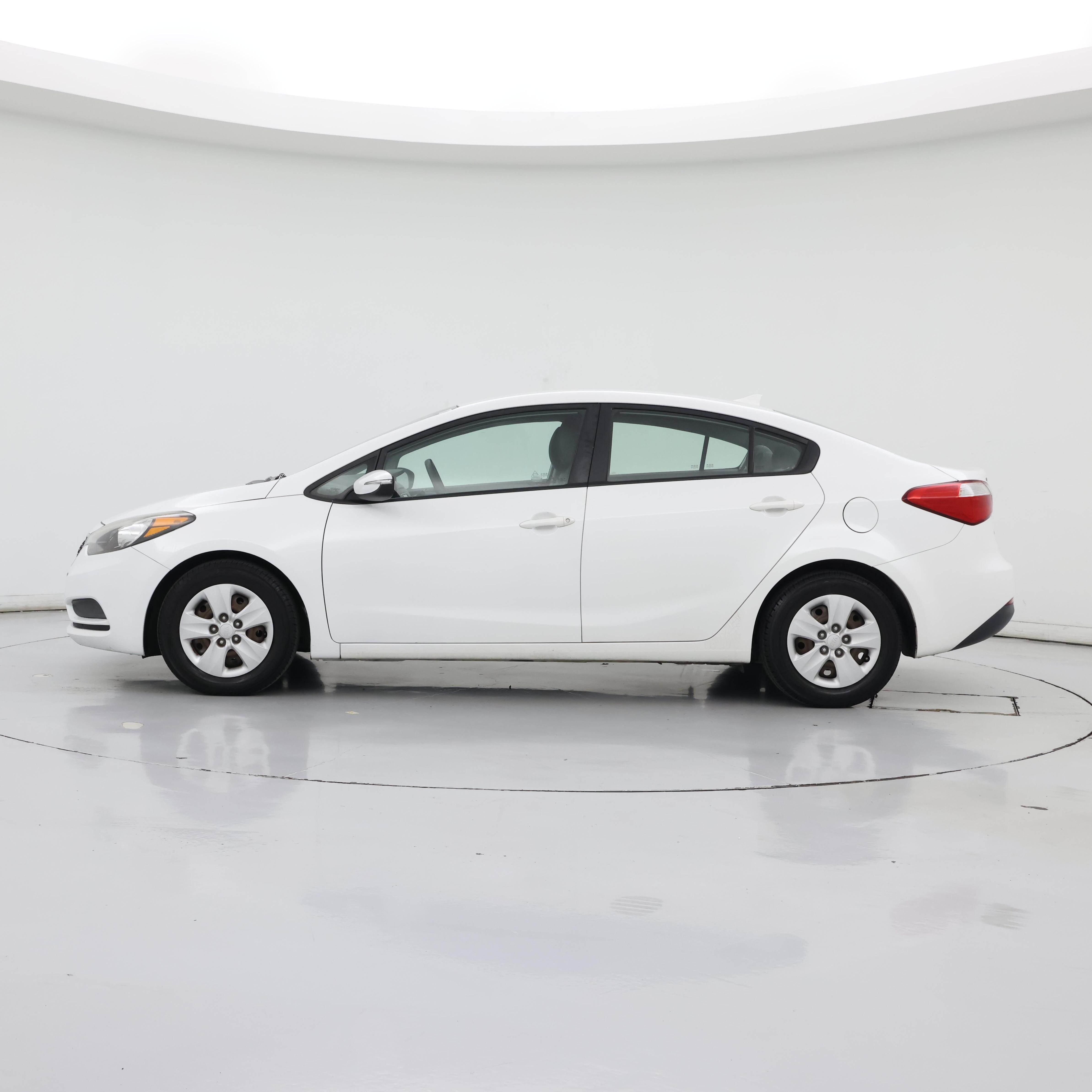 Thumbnail: 2016 Kia Forte - 3