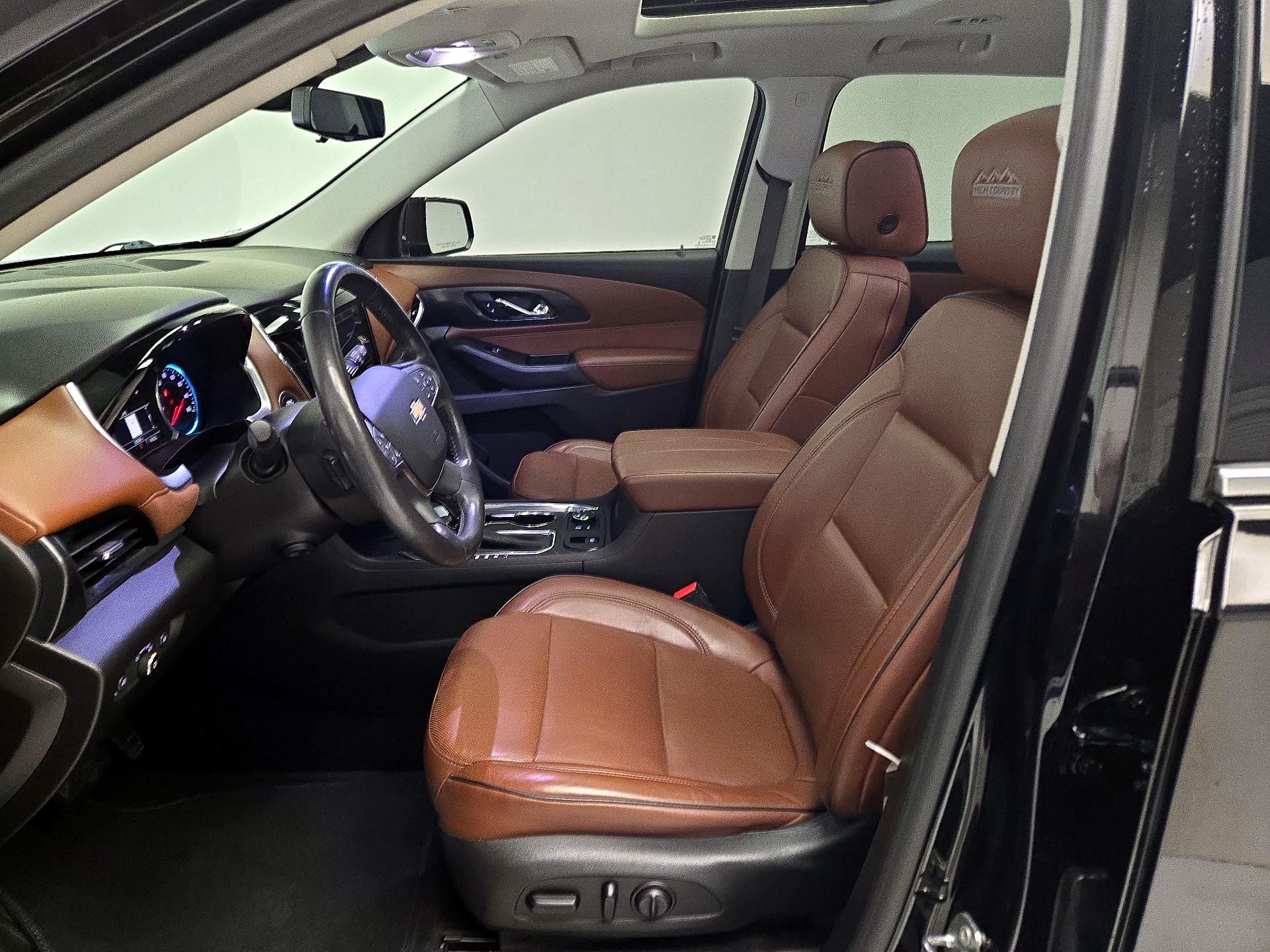 Thumbnail: 2018 Chevrolet Traverse - 11