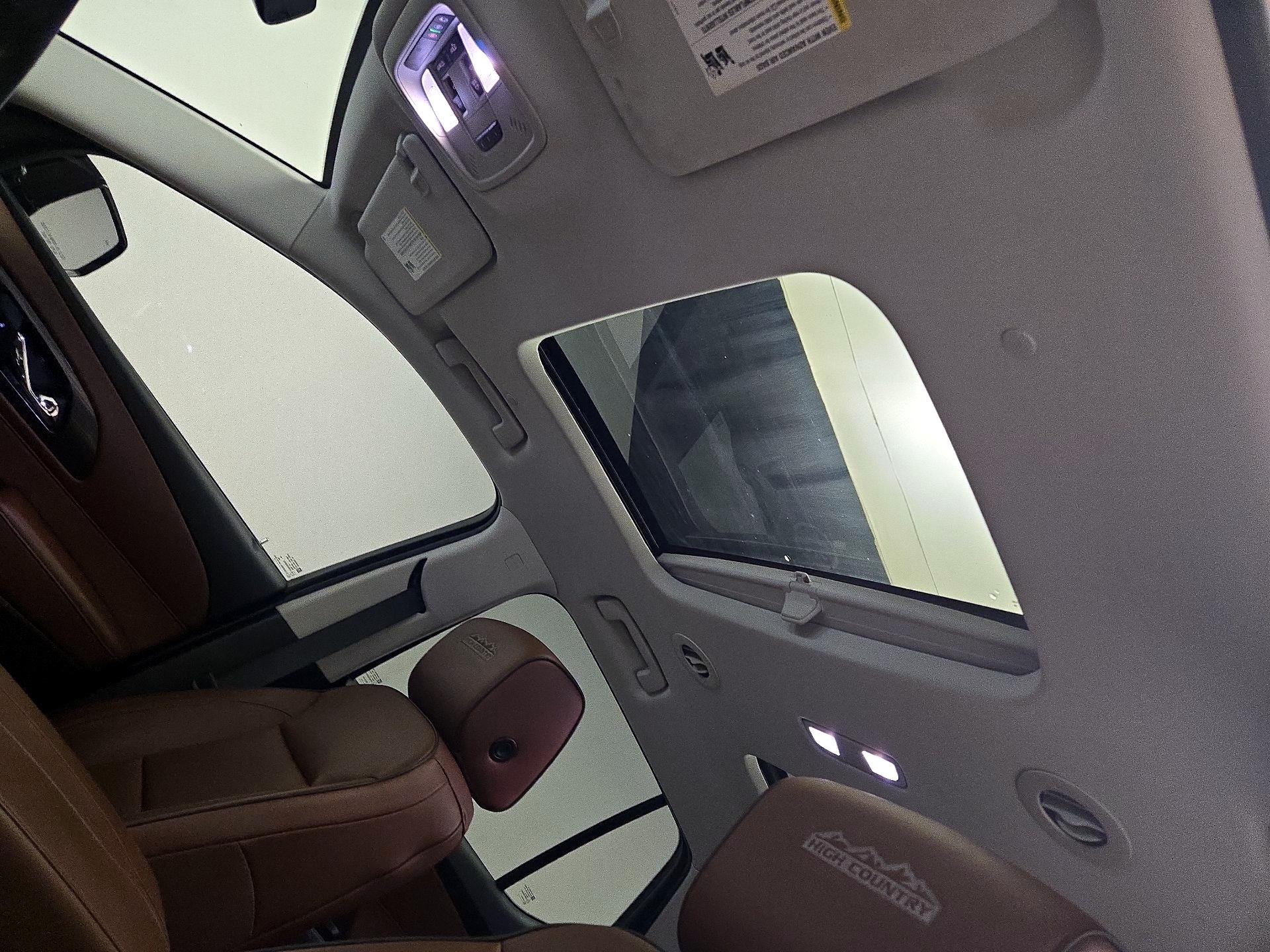 Thumbnail: 2018 Chevrolet Traverse - 20