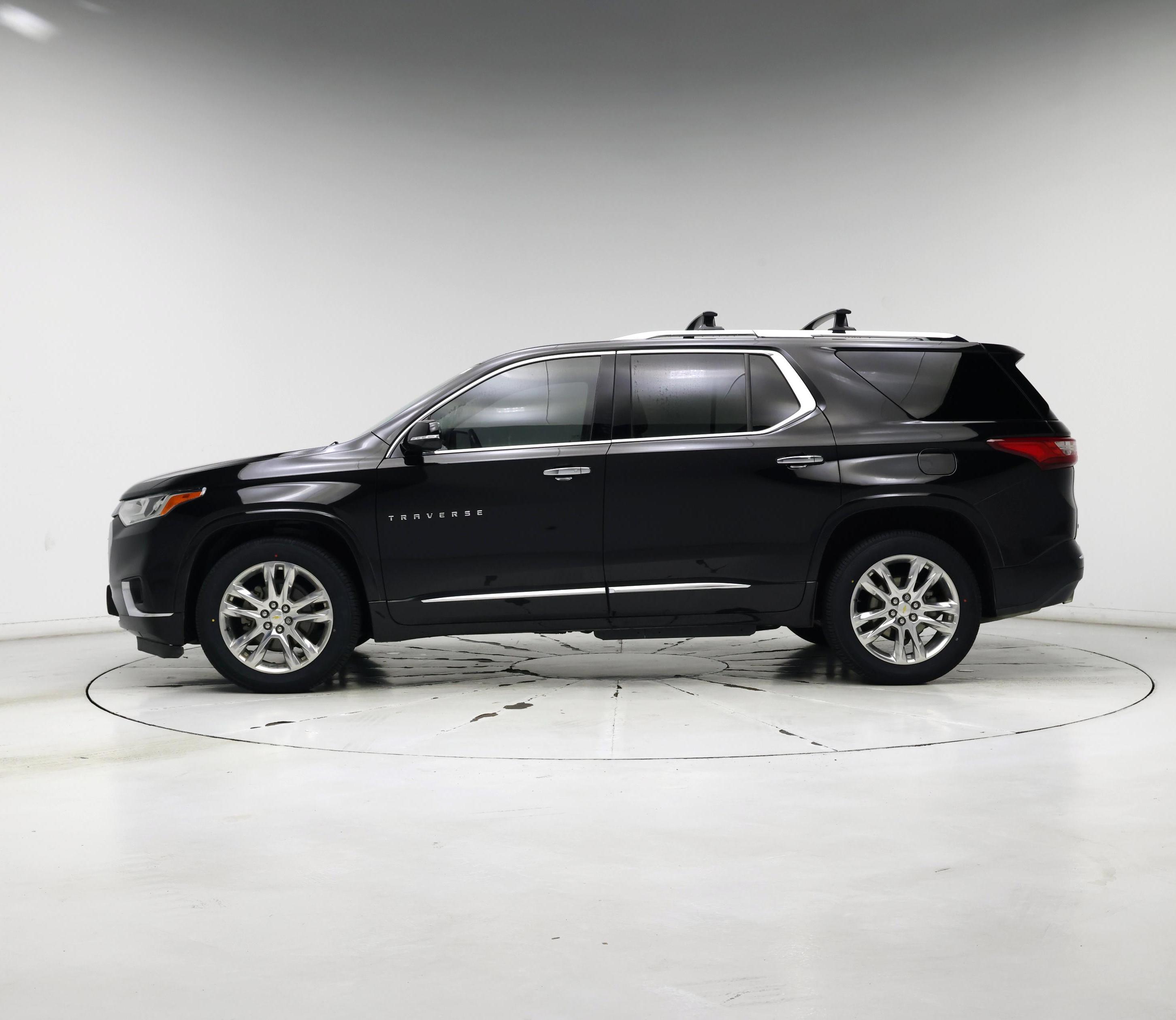 Thumbnail: 2018 Chevrolet Traverse - 3