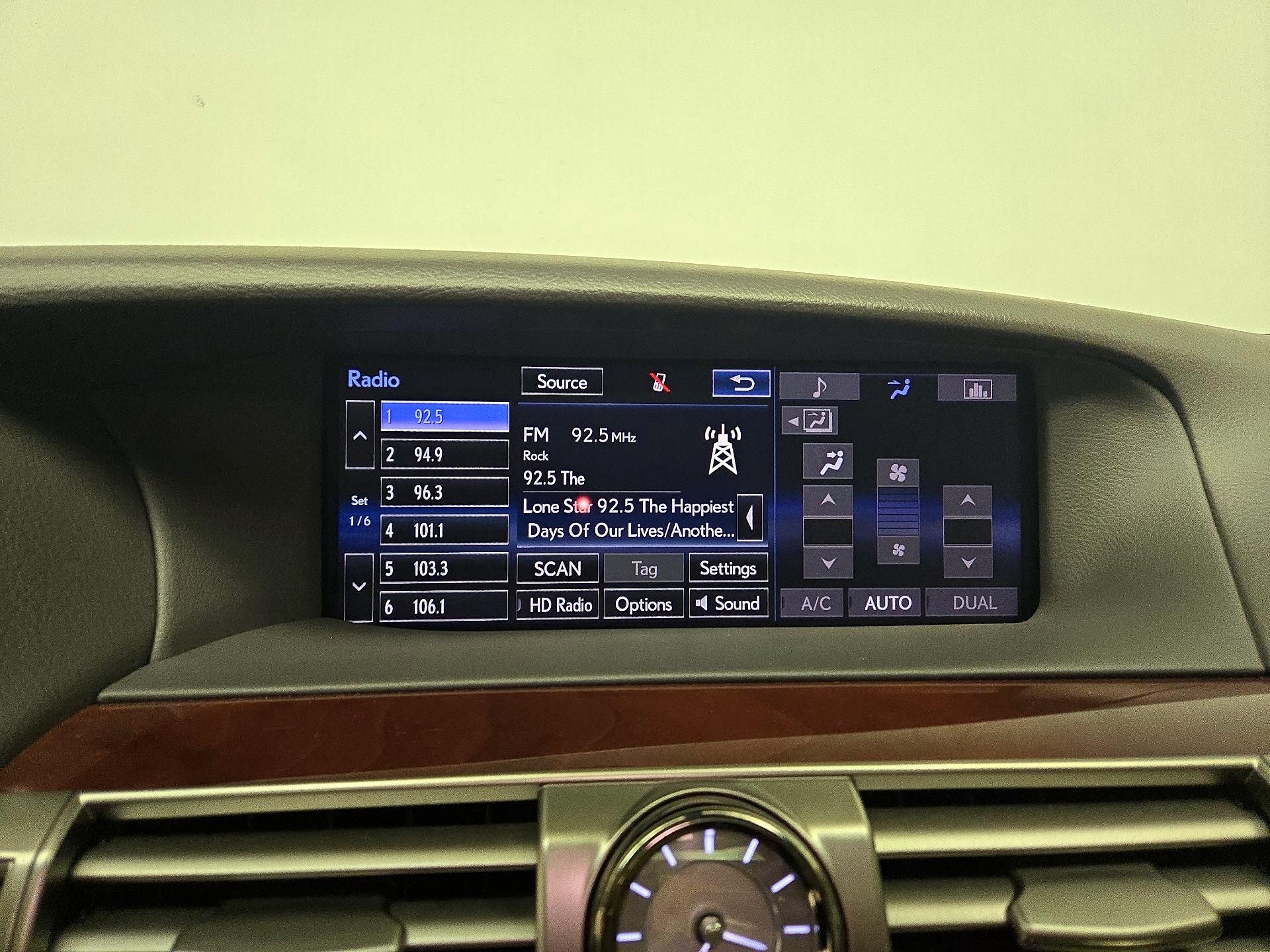 Thumbnail: 2015 Lexus LS - 16