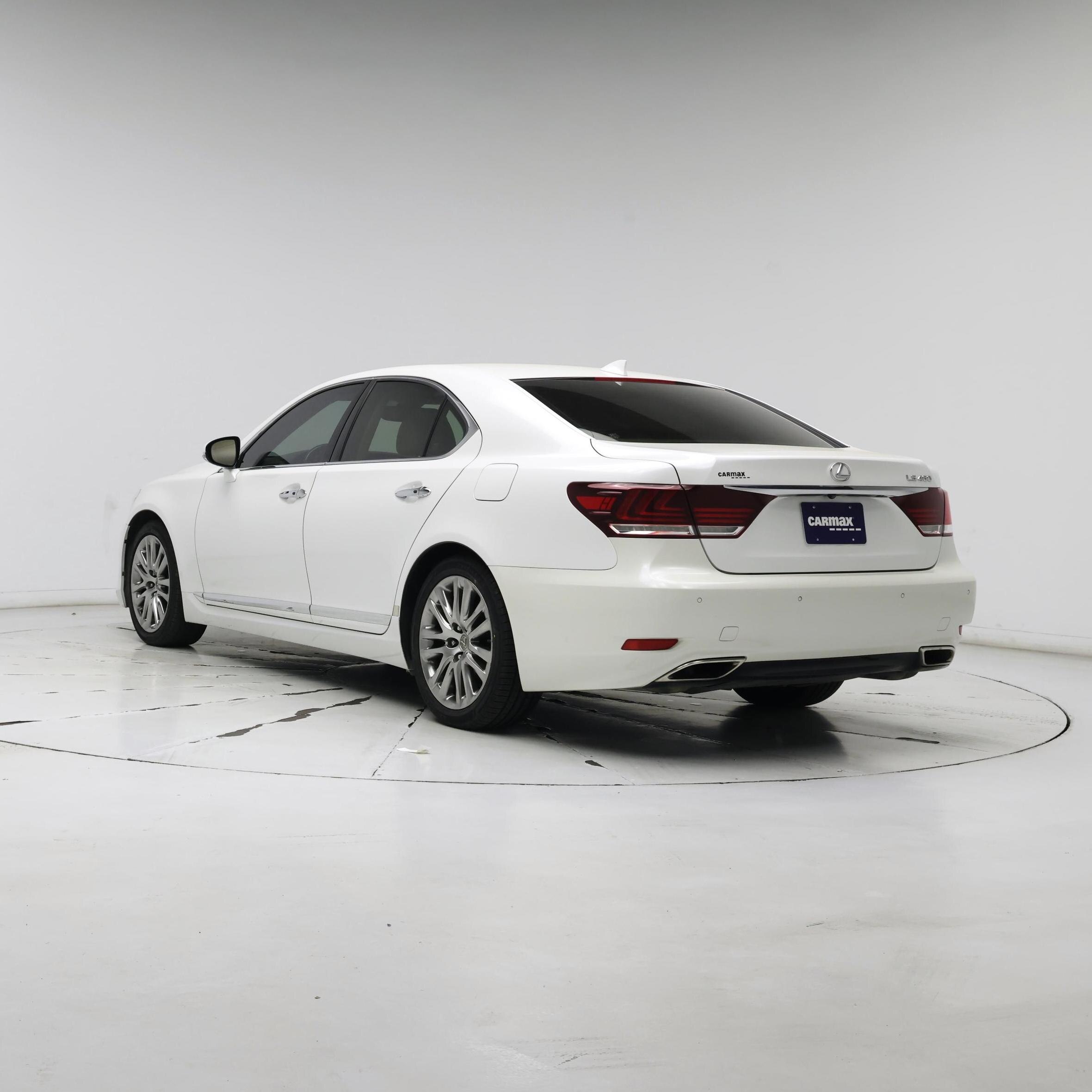 Thumbnail: 2015 Lexus LS - 2