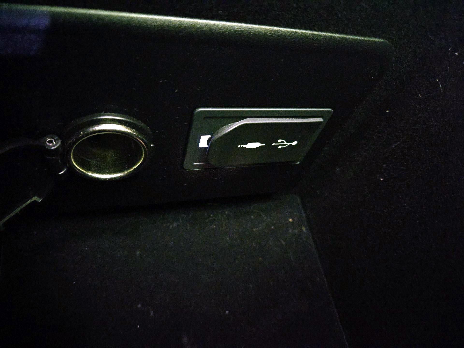 Thumbnail: 2015 Lexus LS - 19