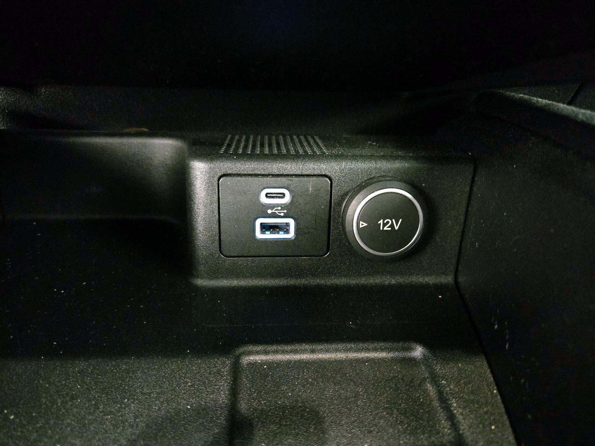 Thumbnail: 2020 Ford Escape - 18