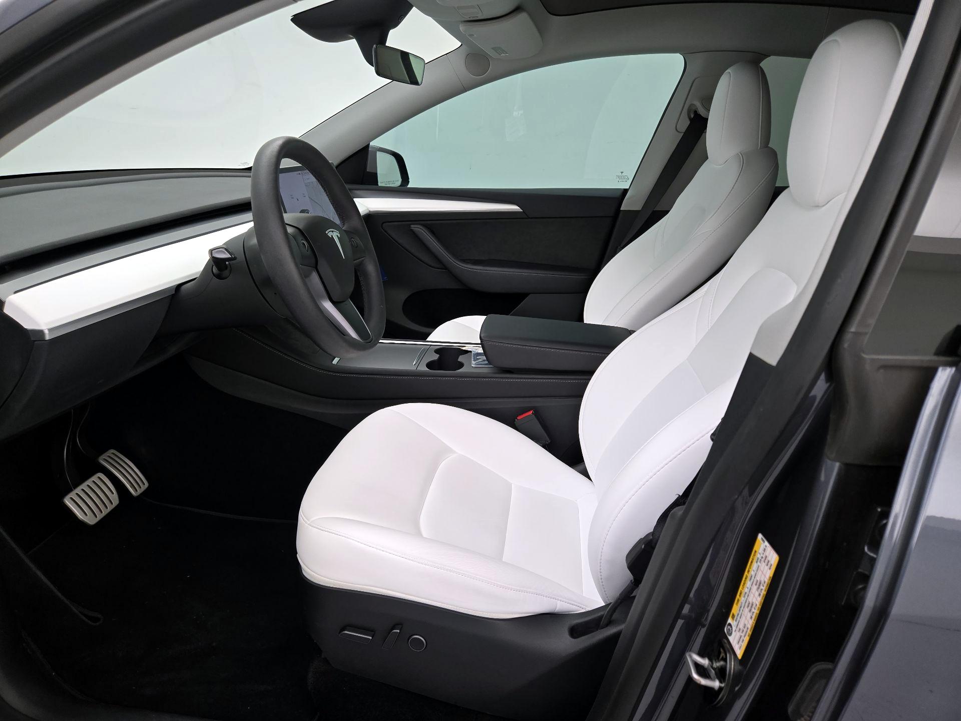 Thumbnail: 2023 Tesla Model Y - 11