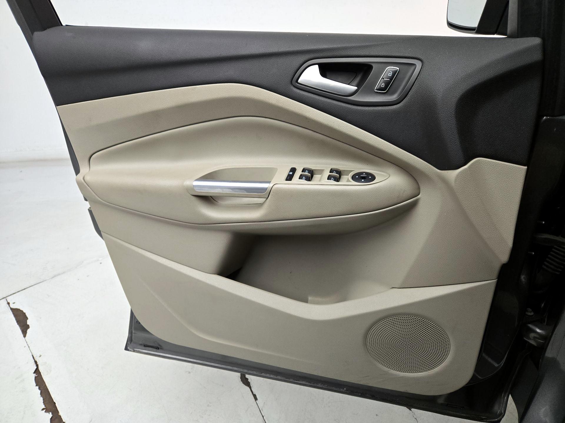 Thumbnail: 2014 Ford Escape - 12