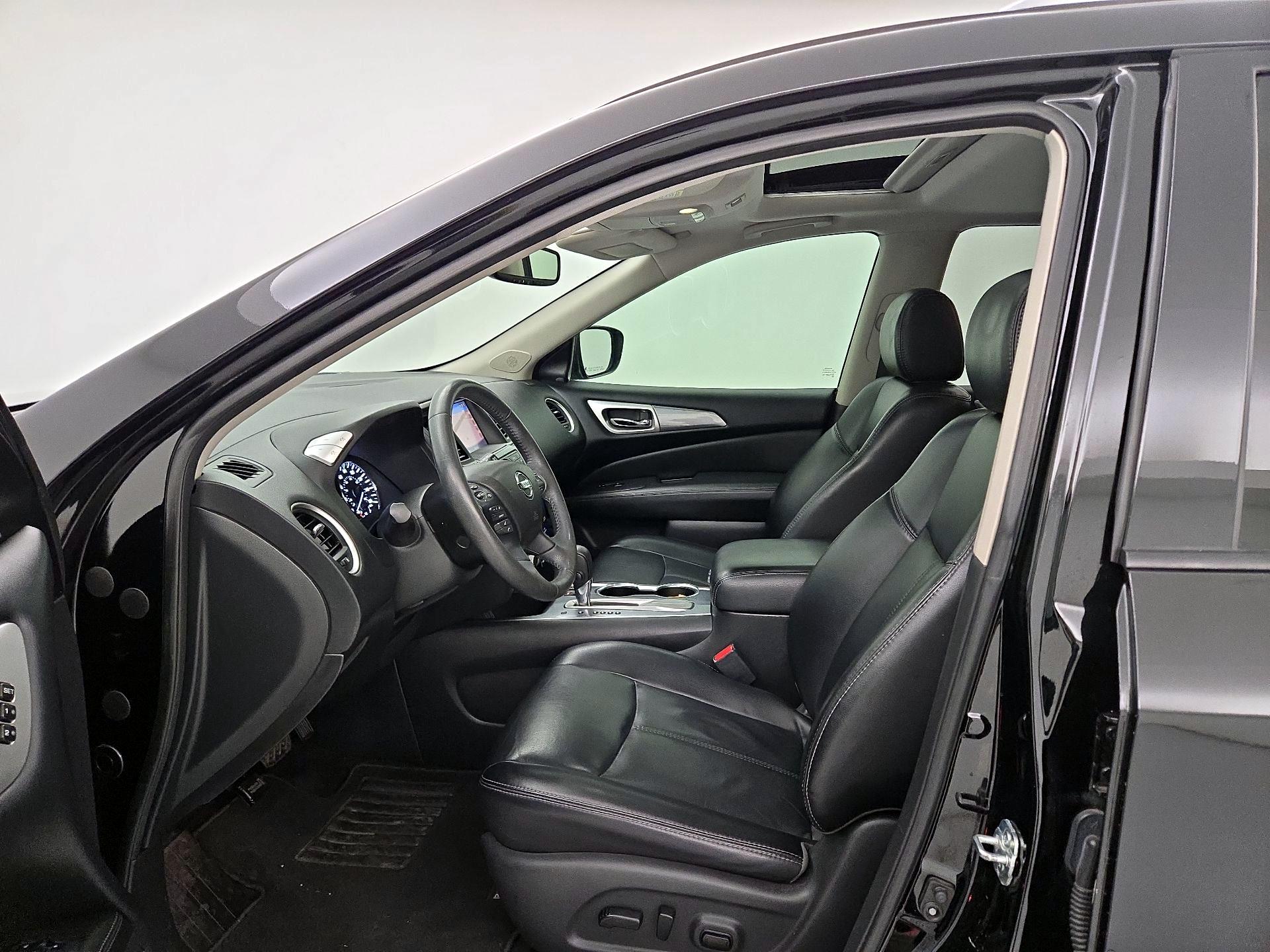 Thumbnail: 2018 Nissan Pathfinder - 11