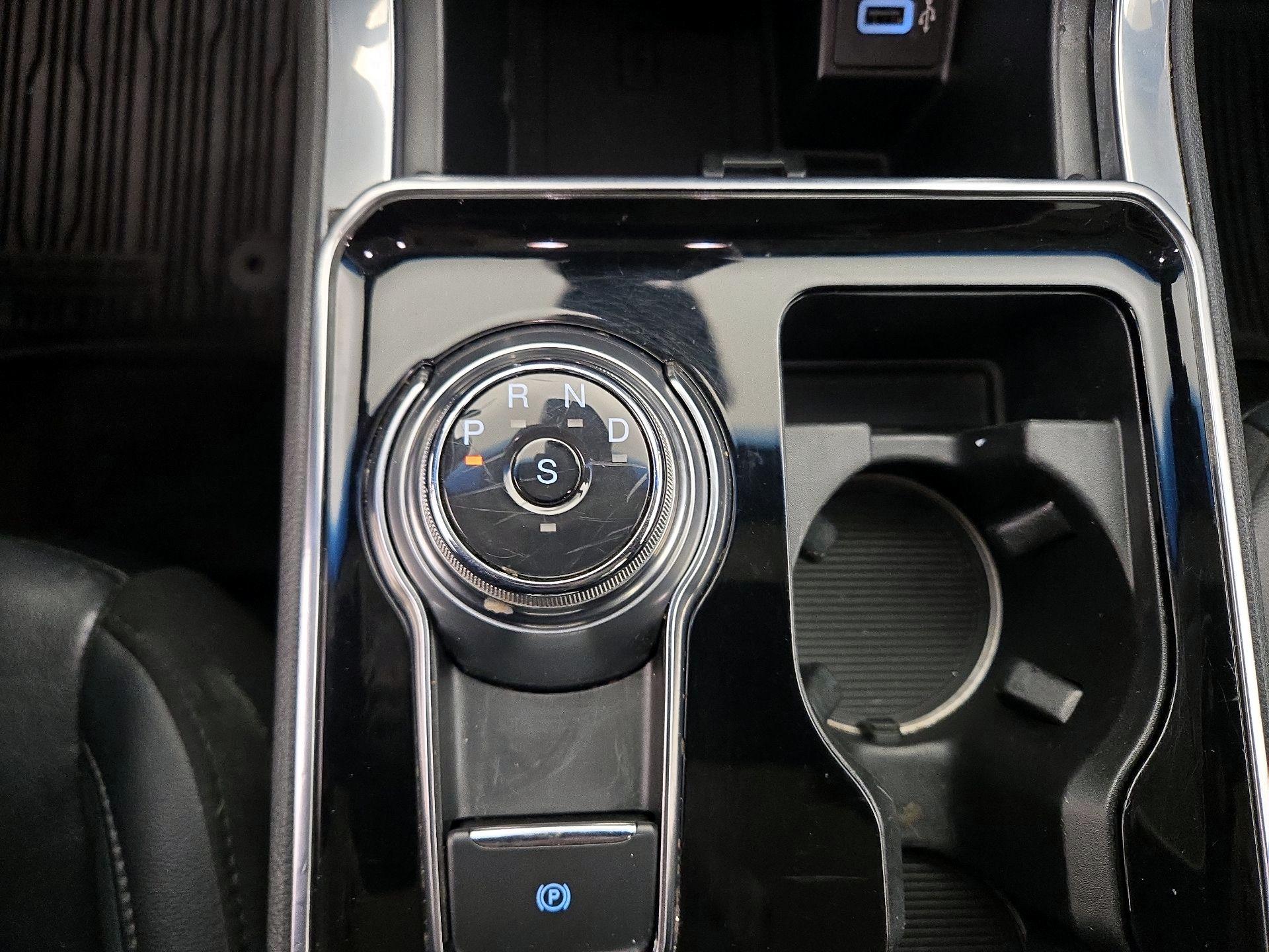 Thumbnail: 2020 Ford Edge - 18