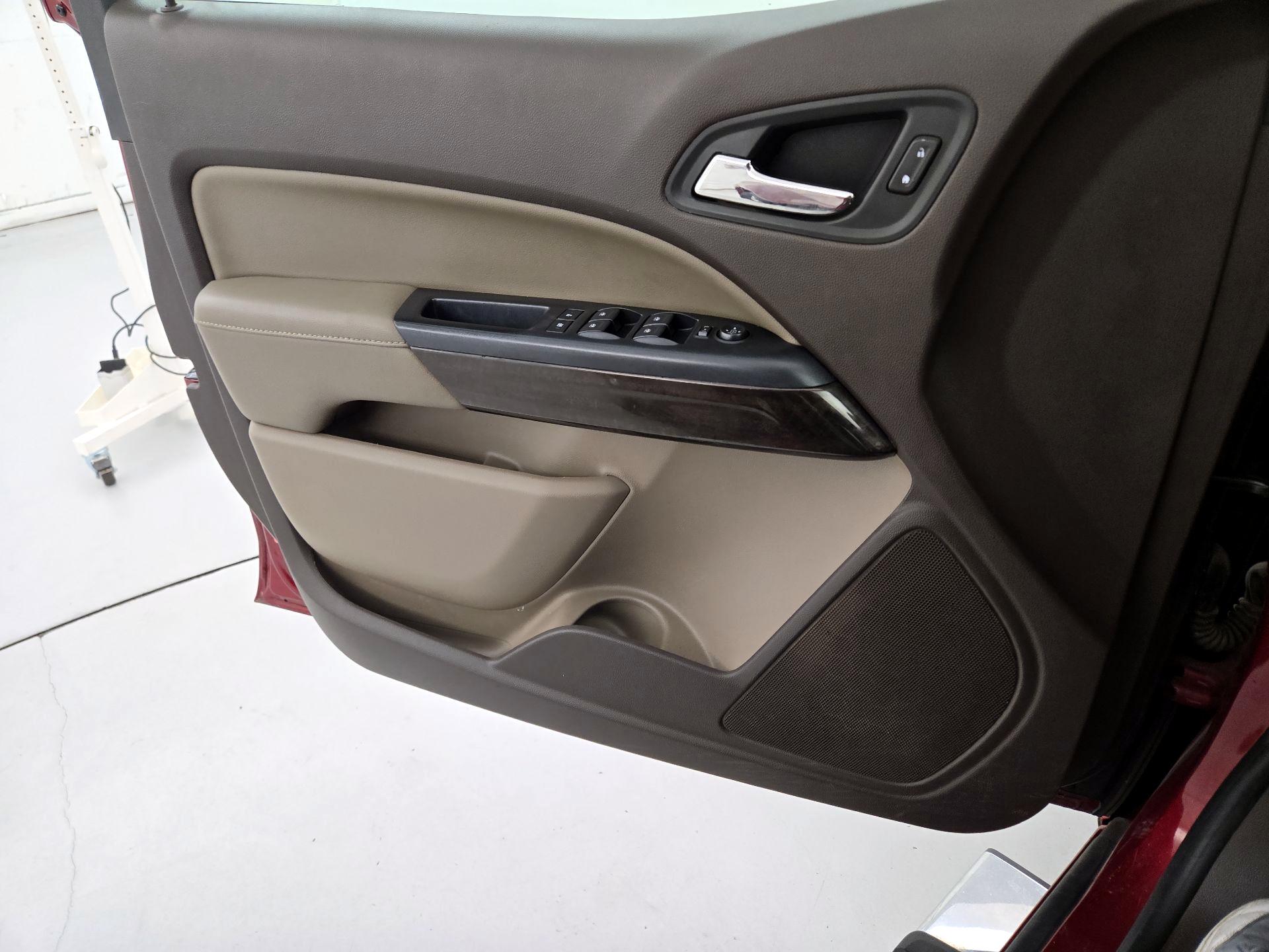 Thumbnail: 2018 GMC Canyon - 12