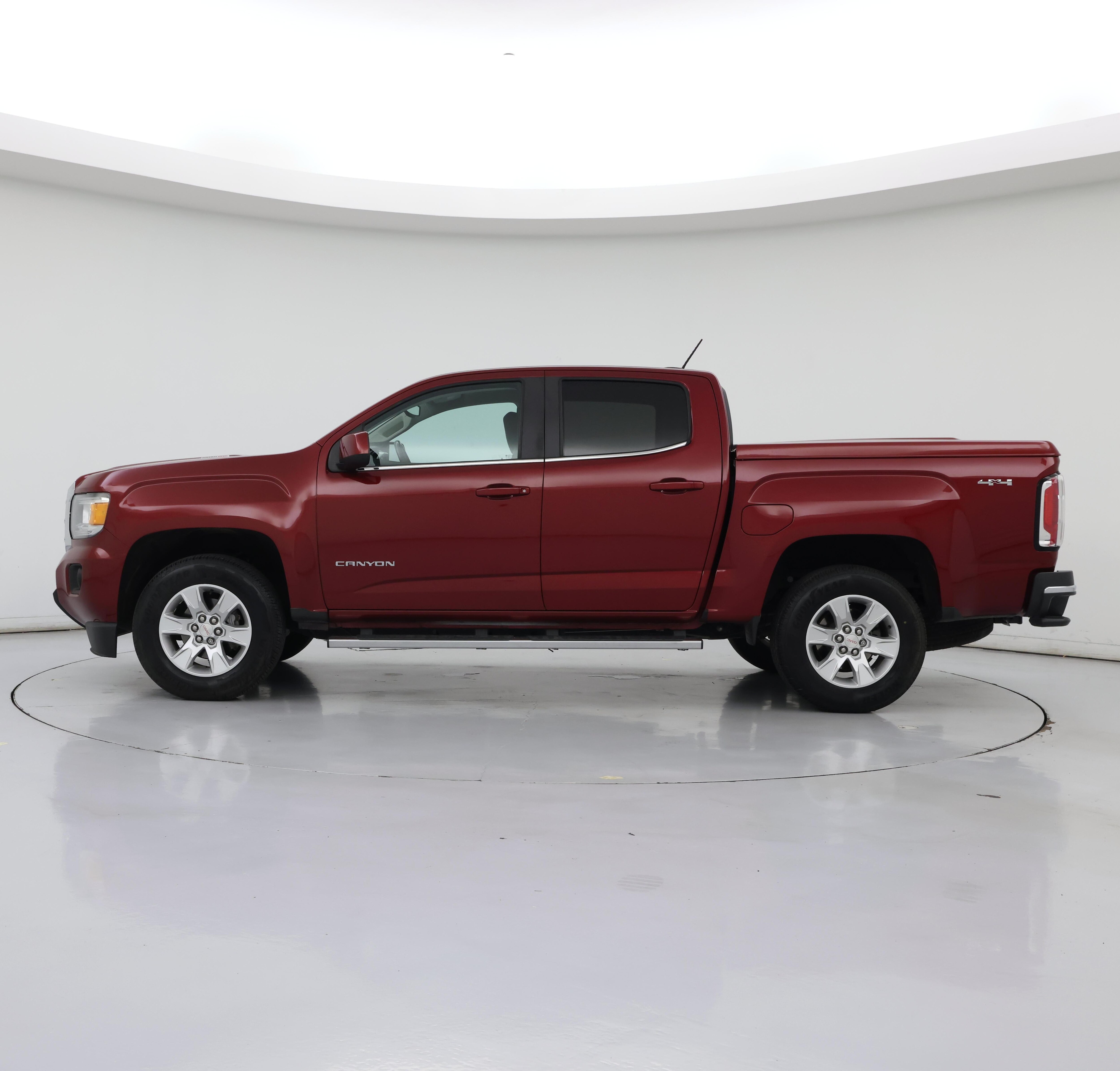 Thumbnail: 2018 GMC Canyon - 3