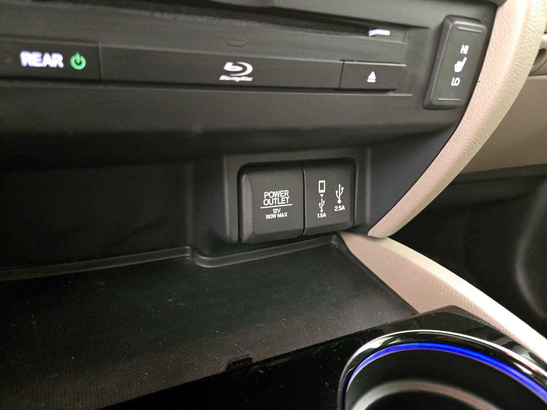 Thumbnail: 2018 Honda Pilot - 19