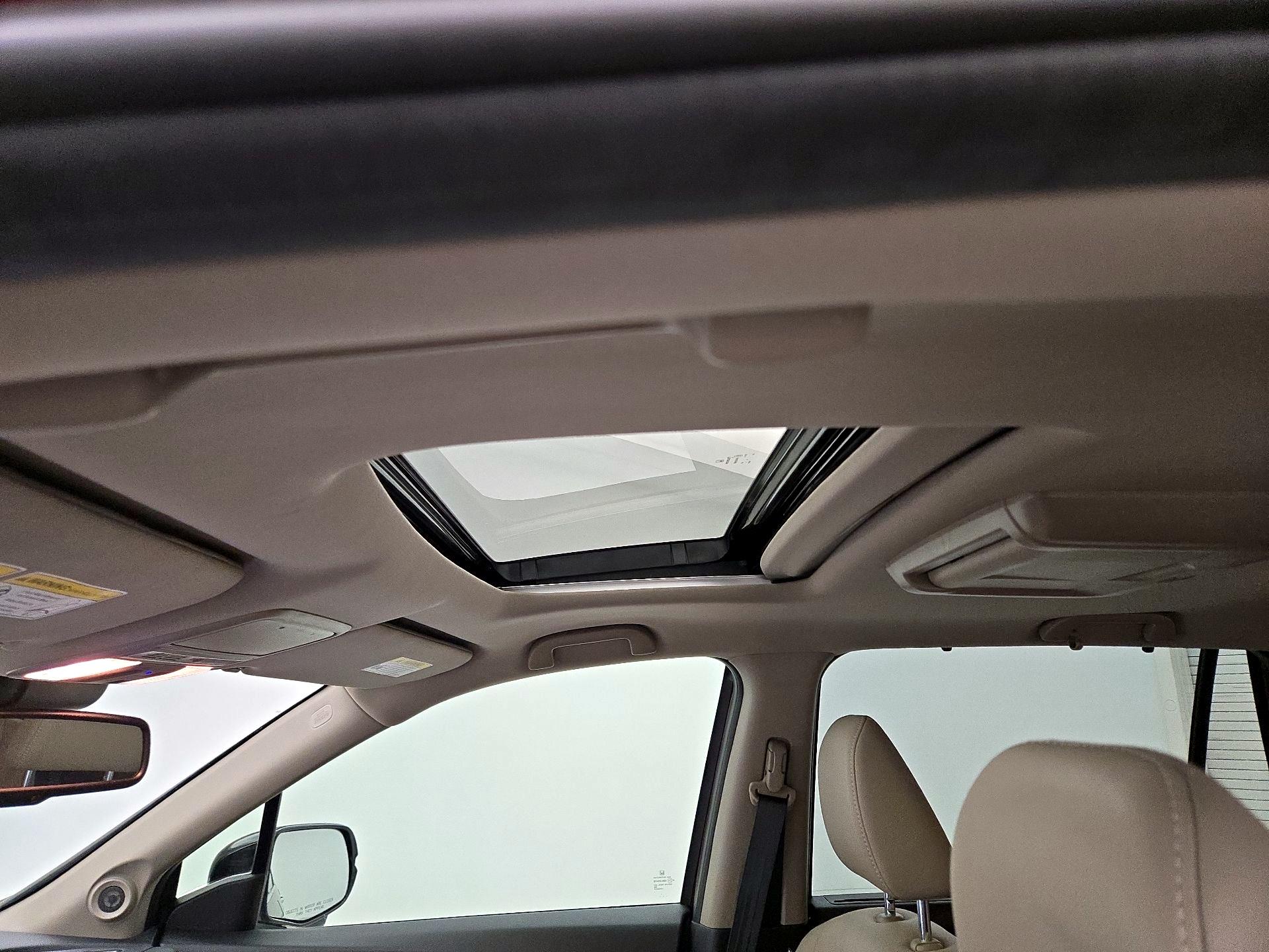 Thumbnail: 2018 Honda Pilot - 20