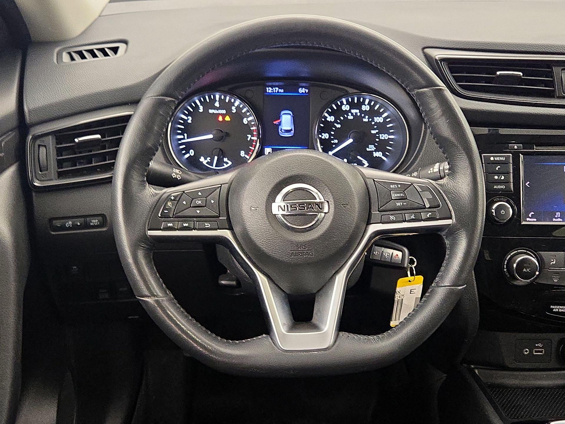 Thumbnail: 2018 Nissan Rogue - 10