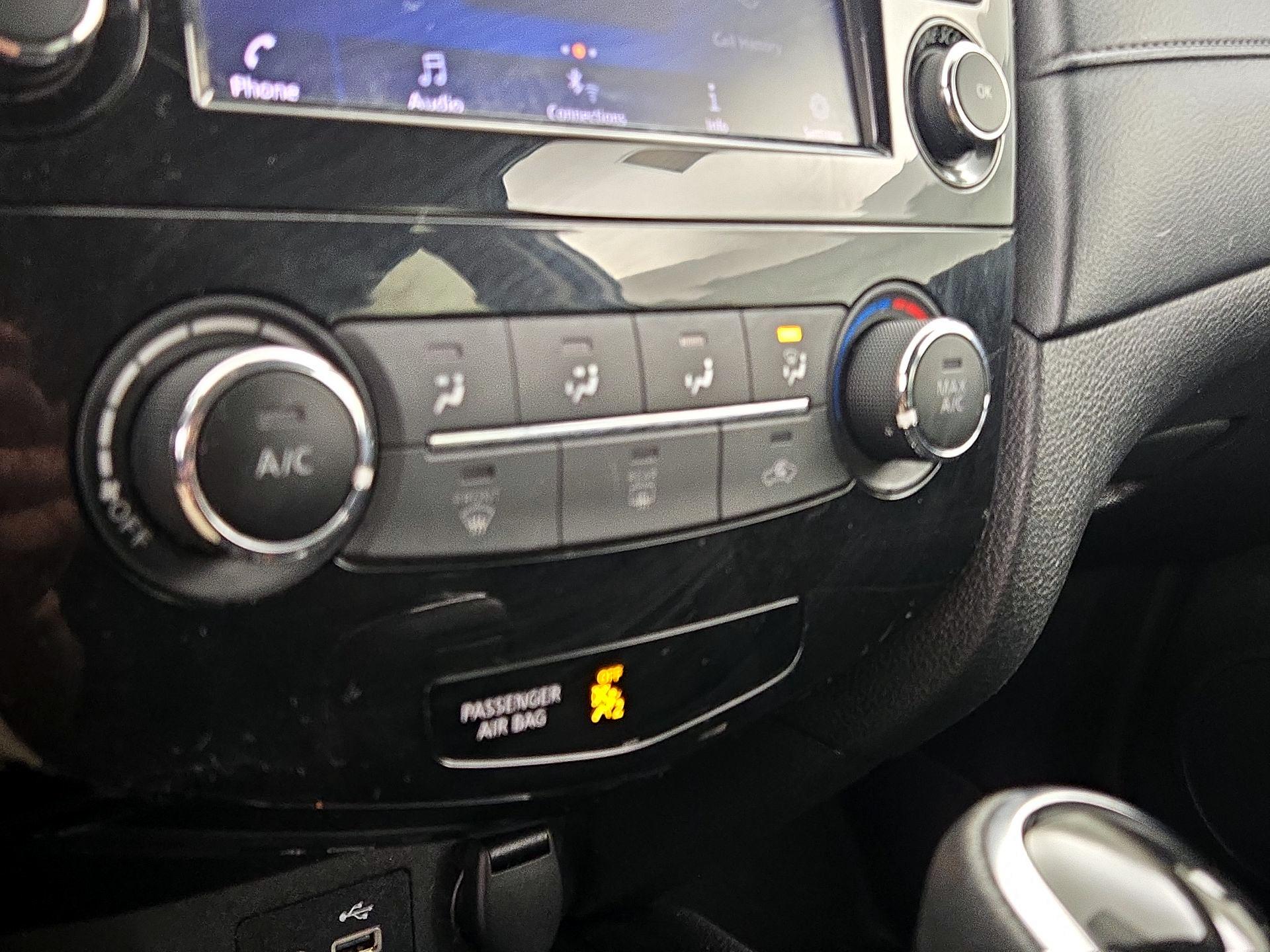 Thumbnail: 2018 Nissan Rogue - 16