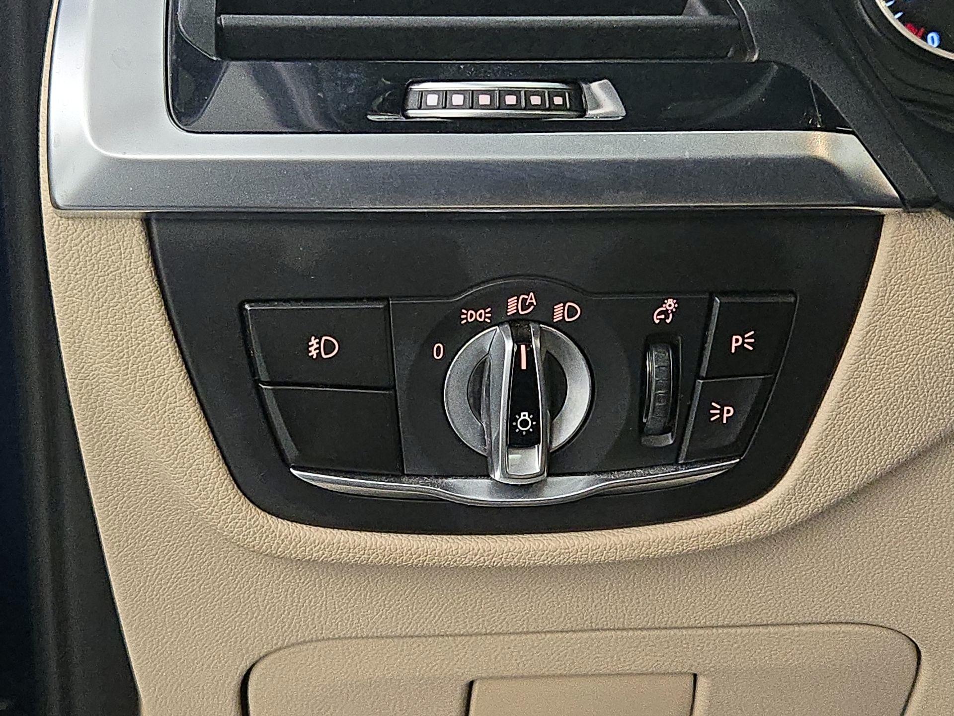 Thumbnail: 2019 BMW X3 - 13