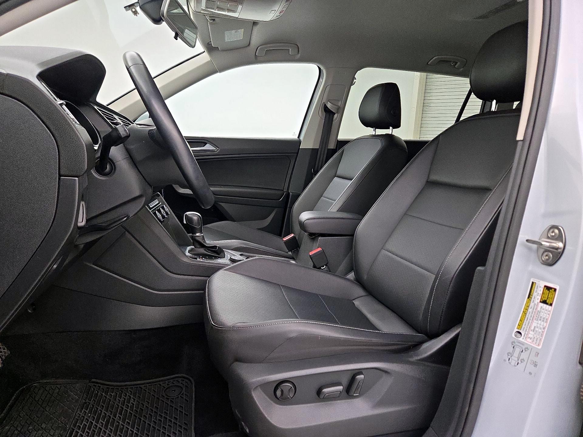 Thumbnail: 2018 Volkswagen Tiguan - 11