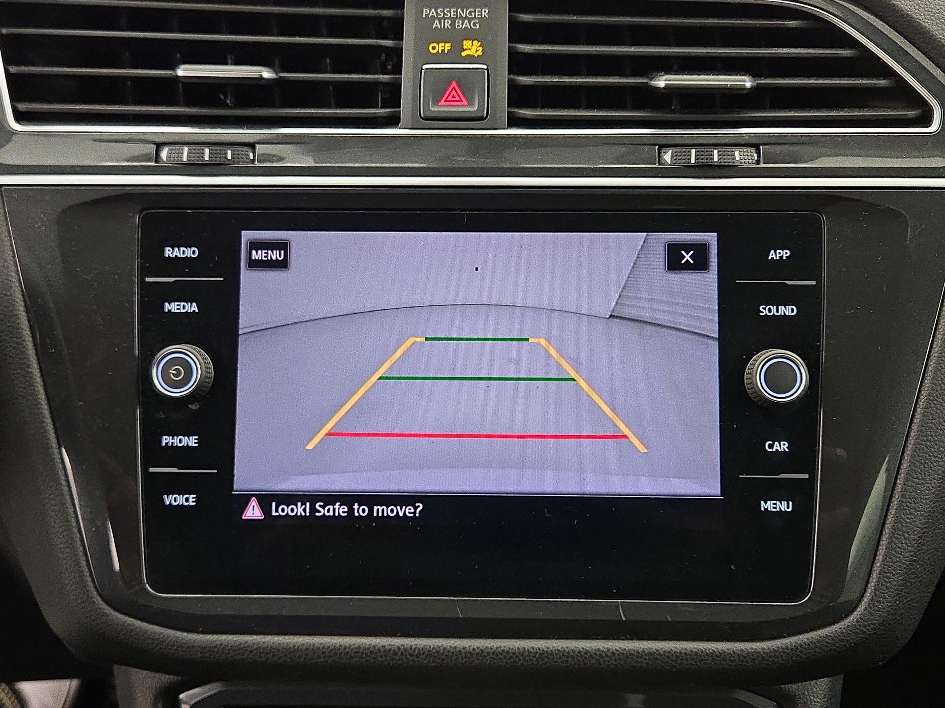 Thumbnail: 2018 Volkswagen Tiguan - 14