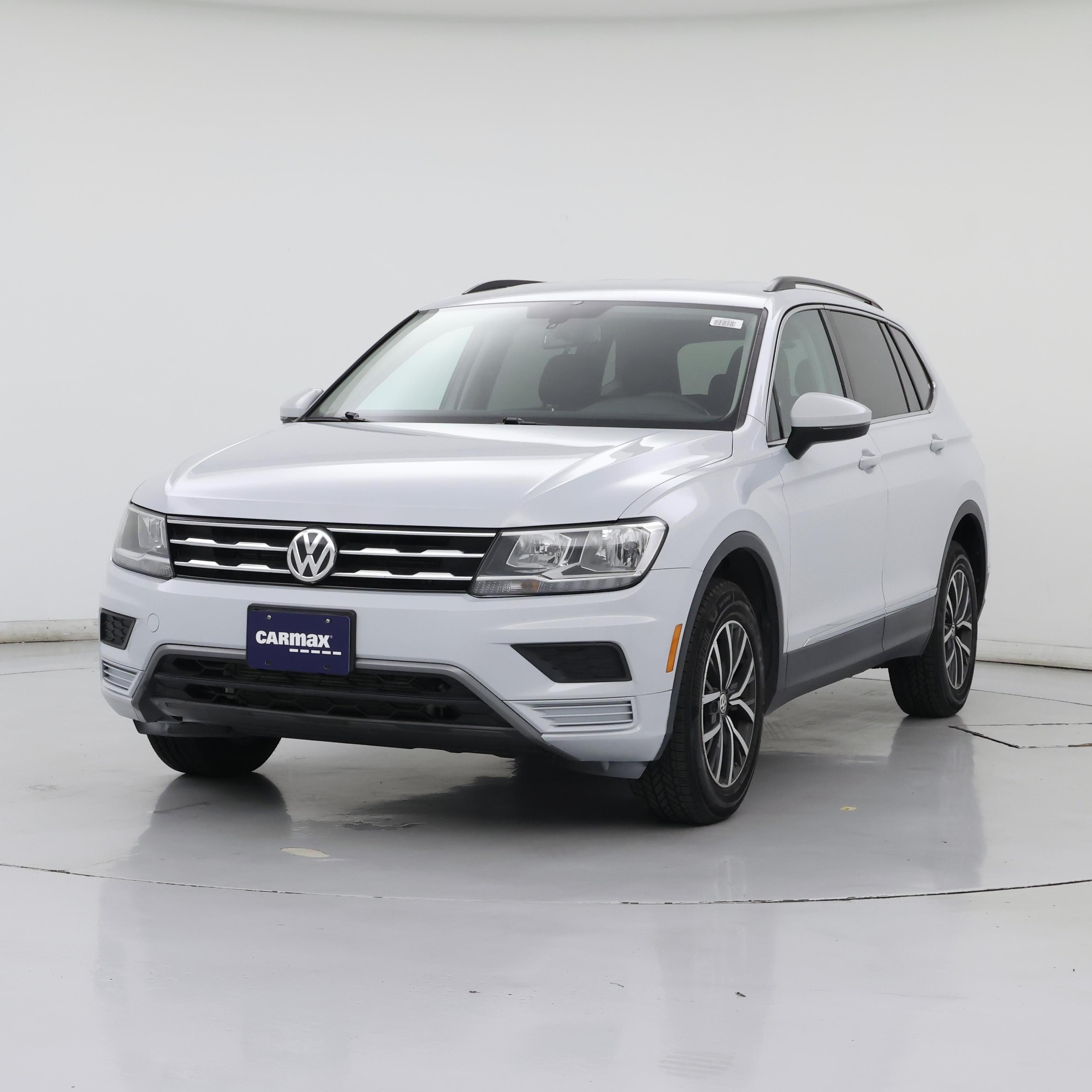 Thumbnail: 2018 Volkswagen Tiguan - 4